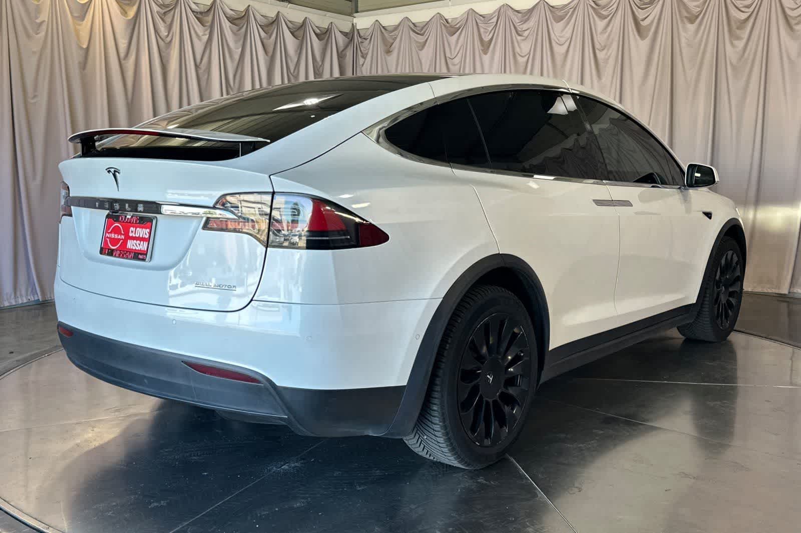 Thumbnail: 2020 Tesla Model X - 3