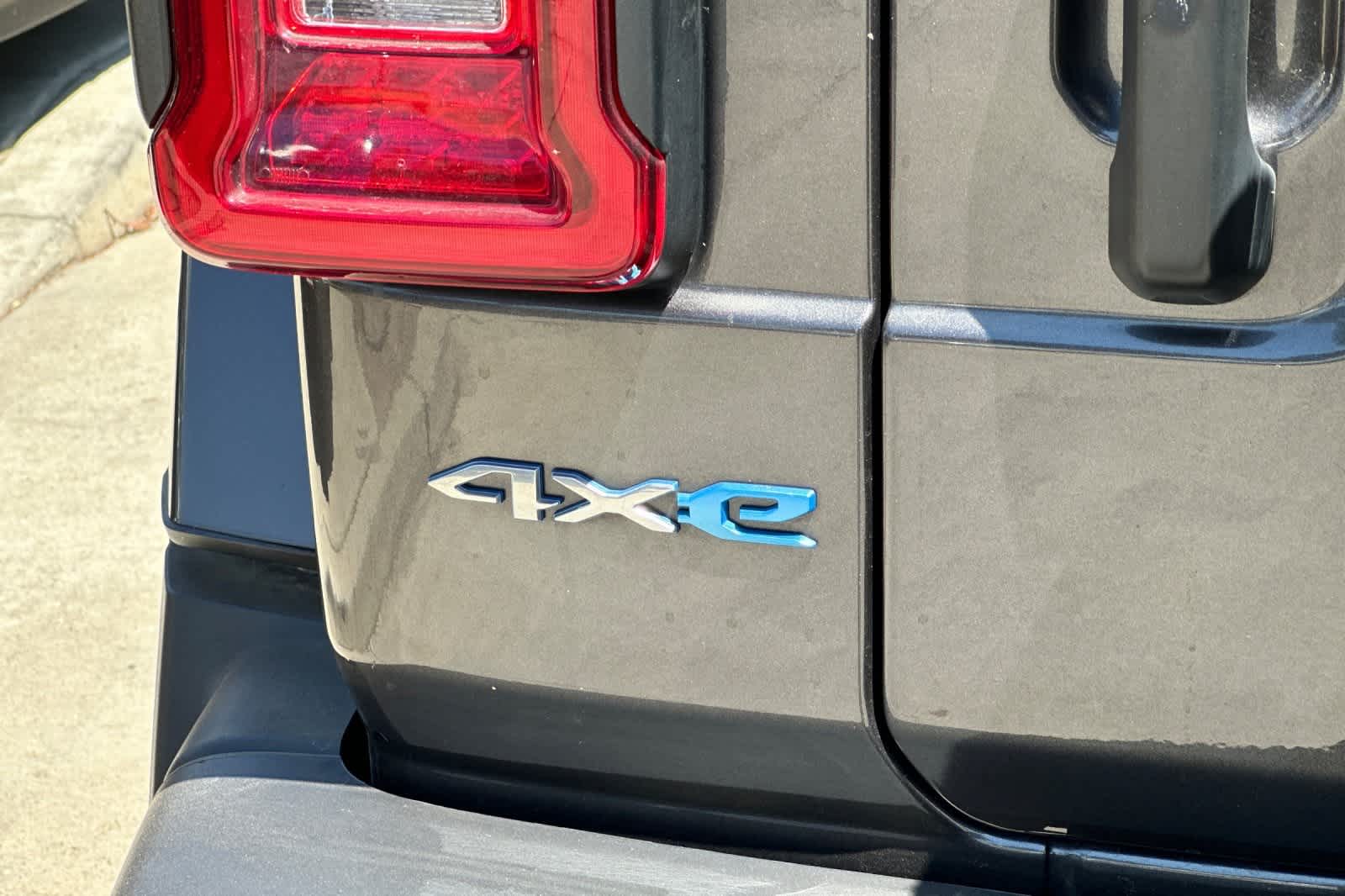 Thumbnail: 2023 Jeep Wrangler - 13