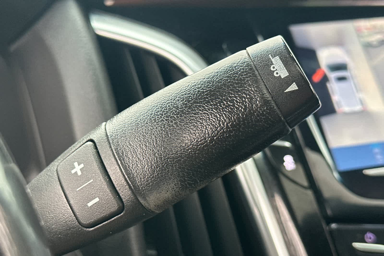 Thumbnail: 2018 Cadillac Escalade - 28