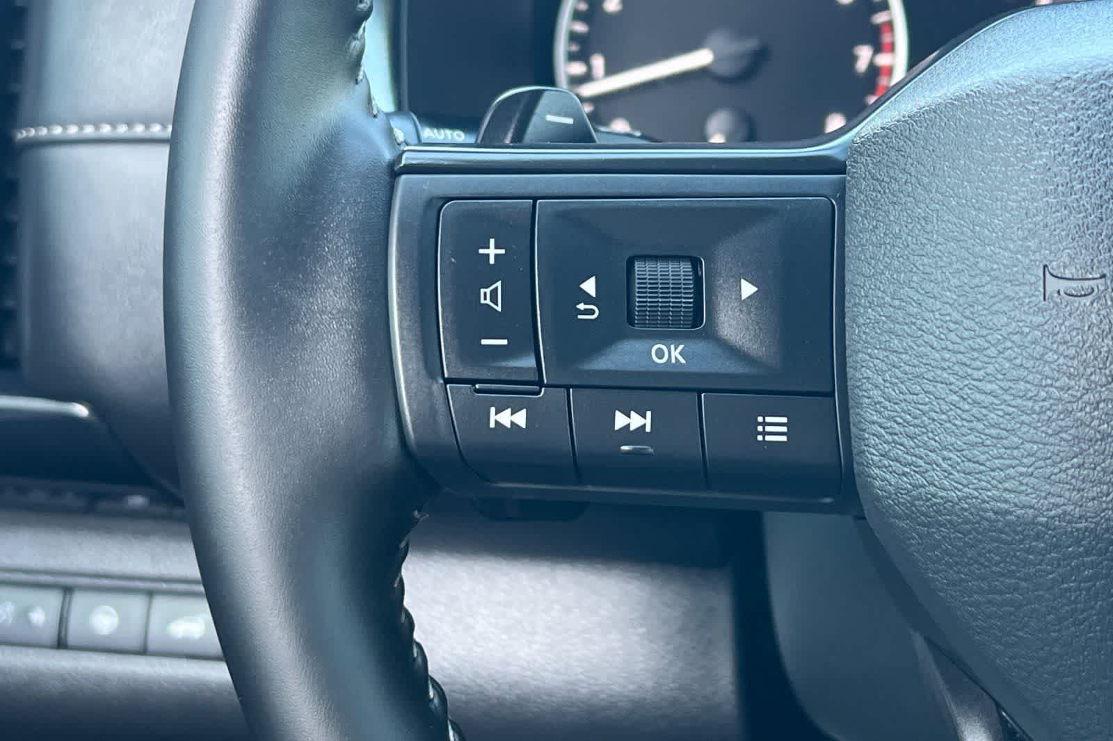 Thumbnail: 2026 Nissan Pathfinder - 30