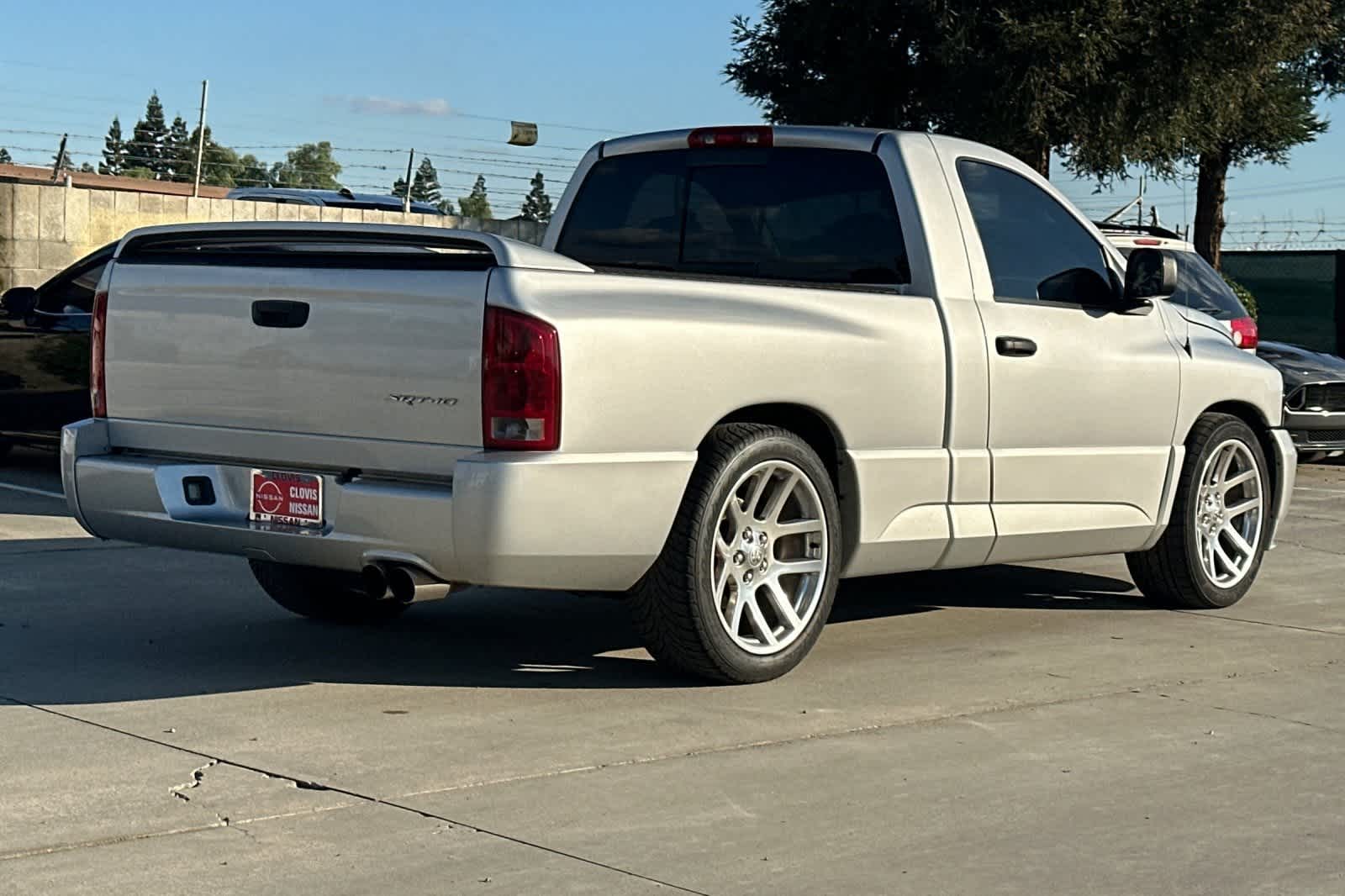 Thumbnail: 2004 Dodge Ram 1500 - 3