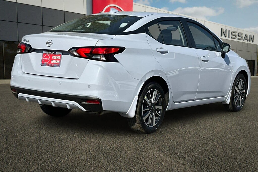 New 2025 Nissan Versa 1.6 SV Sedan