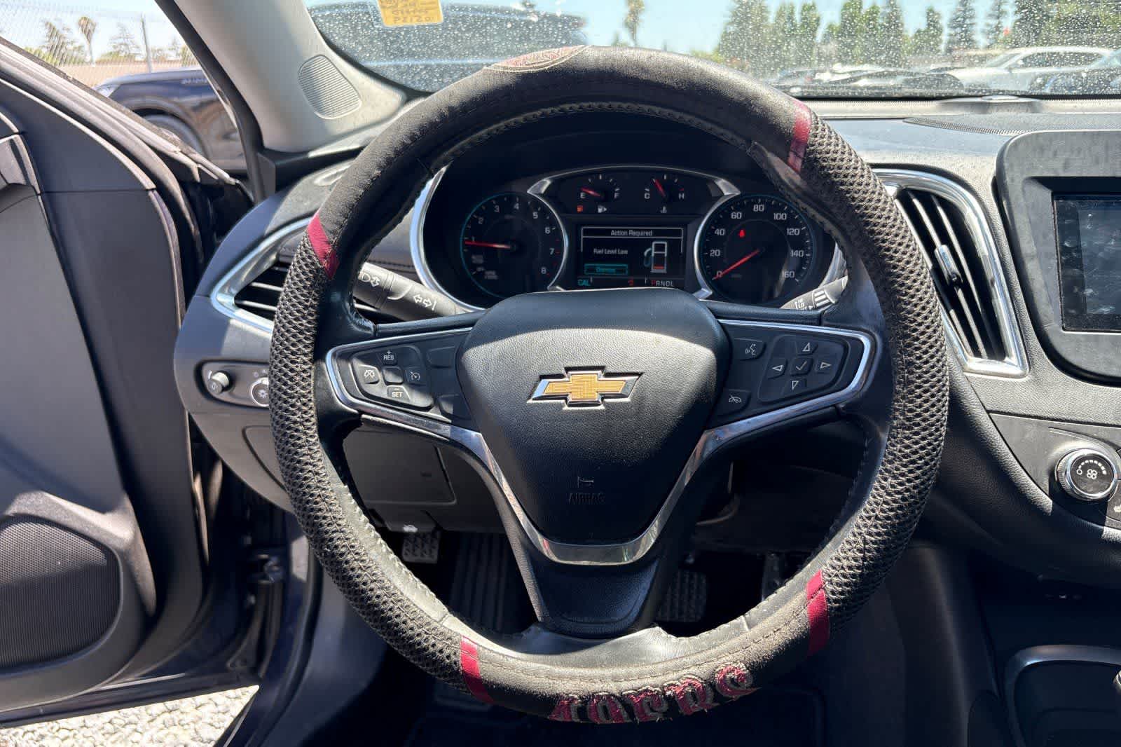 Thumbnail: 2016 Chevrolet Malibu - 23