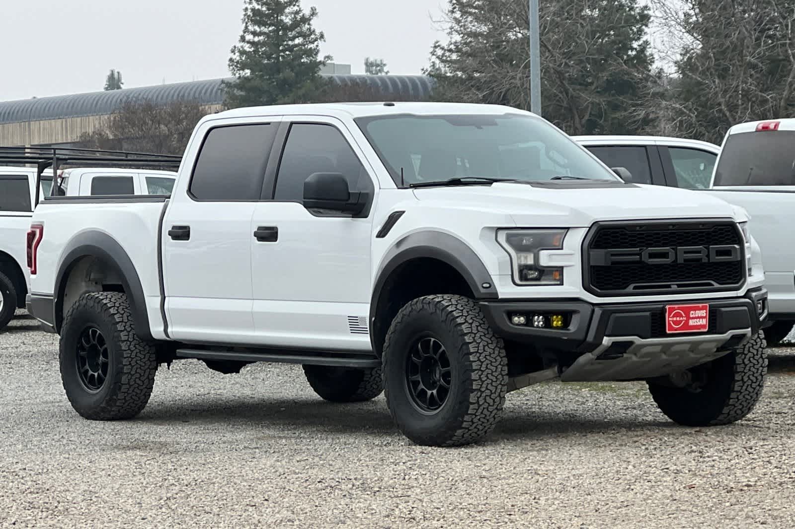 Thumbnail: 2017 Ford F-150 - 10