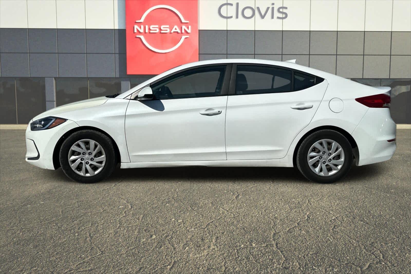Thumbnail: 2017 Hyundai Elantra - 6