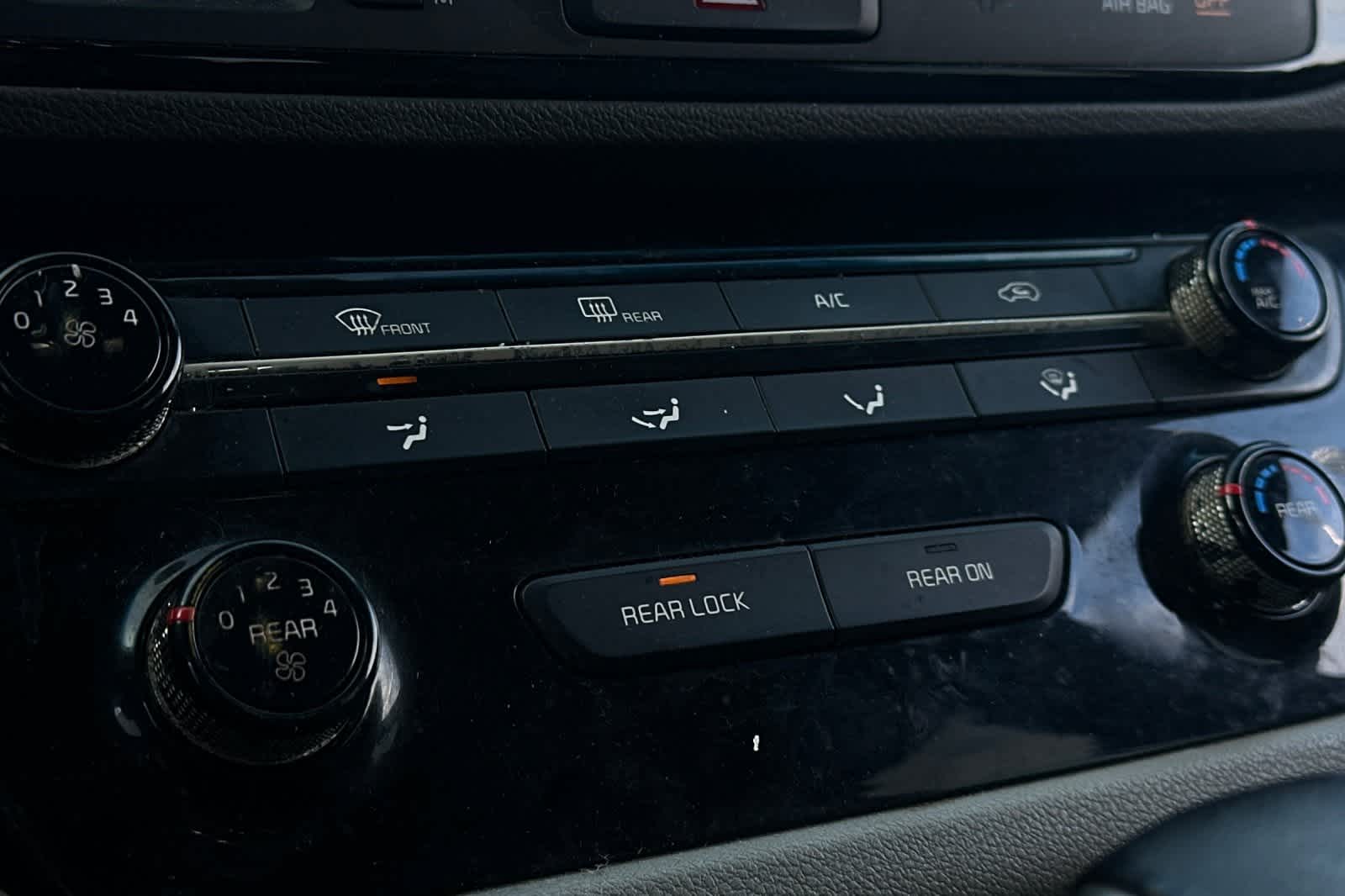 Thumbnail: 2017 Kia Sedona - 21