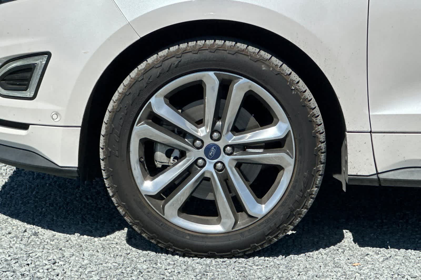 Thumbnail: 2018 Ford Edge - 12
