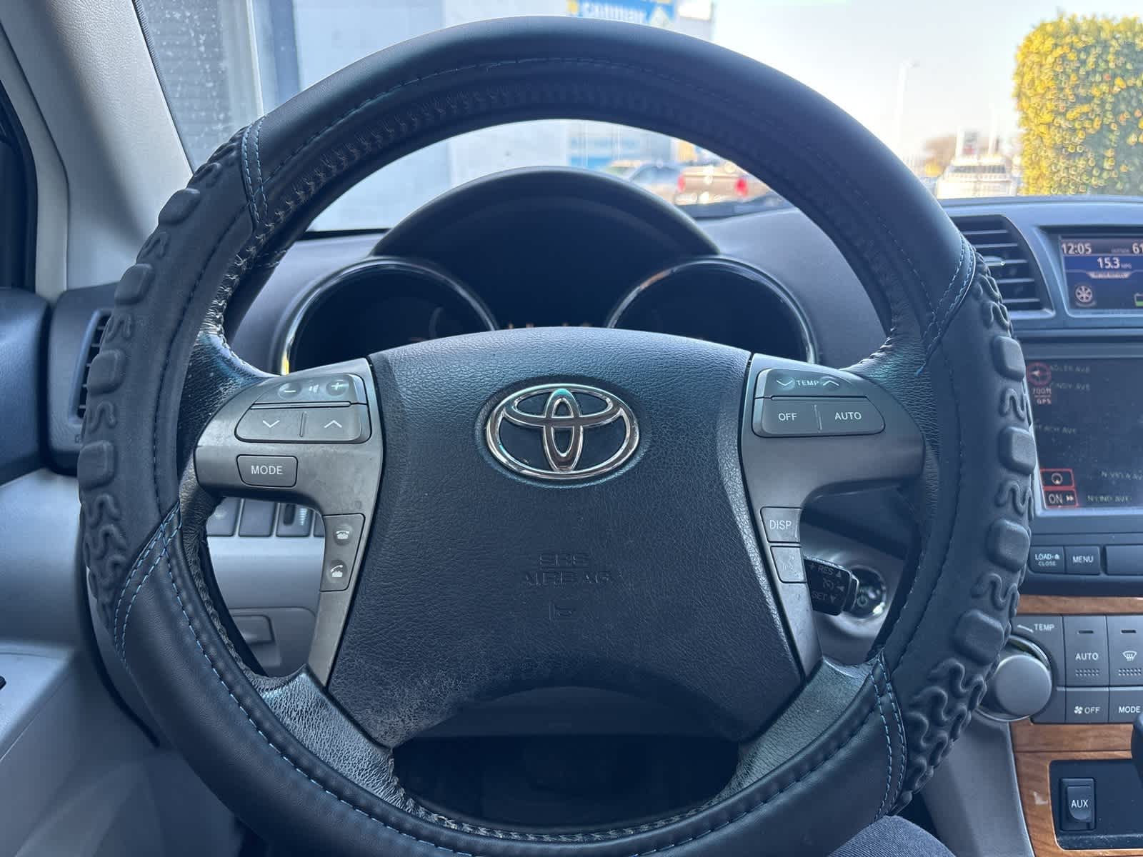 Thumbnail: 2010 Toyota Highlander - 22