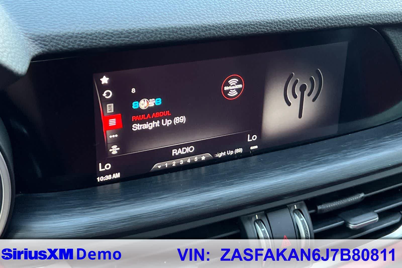 Thumbnail: 2018 Alfa Romeo Stelvio - 30