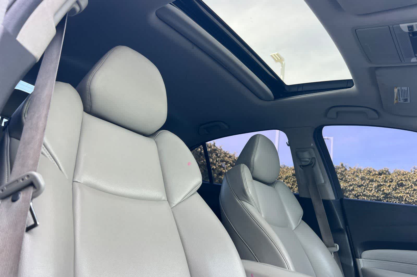 Thumbnail: 2015 Acura TLX - 17