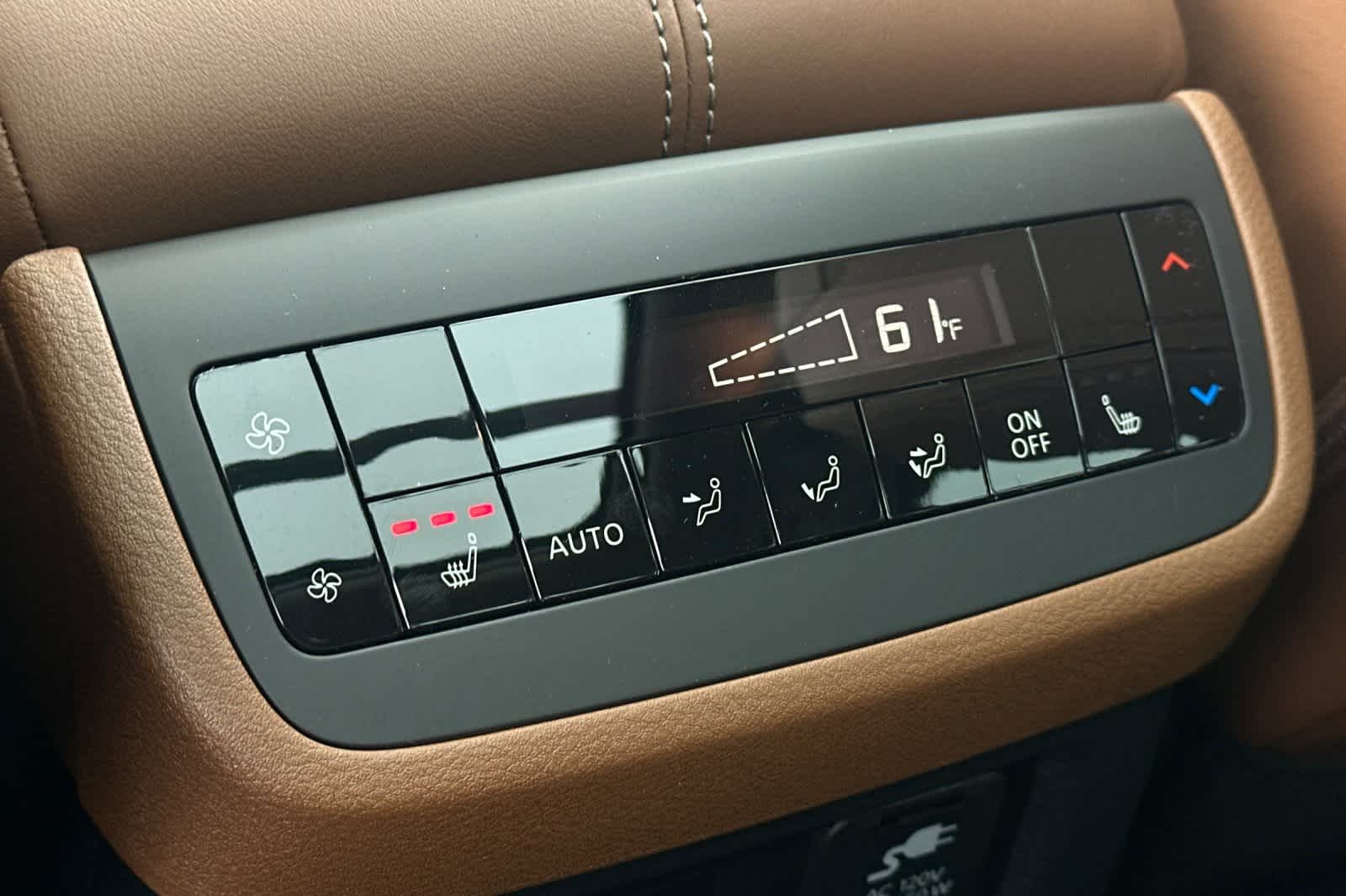 Thumbnail: 2025 Nissan Pathfinder - 15