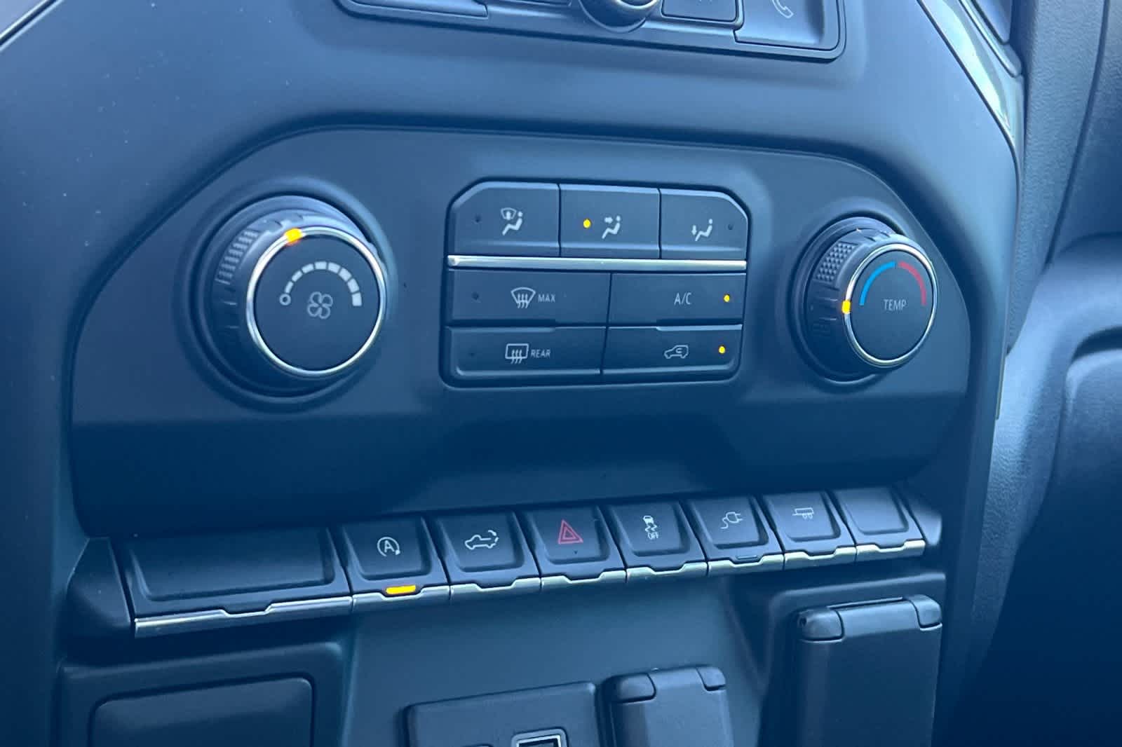 Thumbnail: 2021 Chevrolet Silverado 1500 - 23