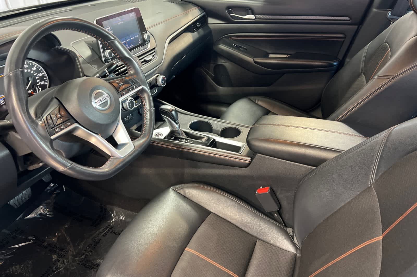 2022 Nissan Altima SR 12