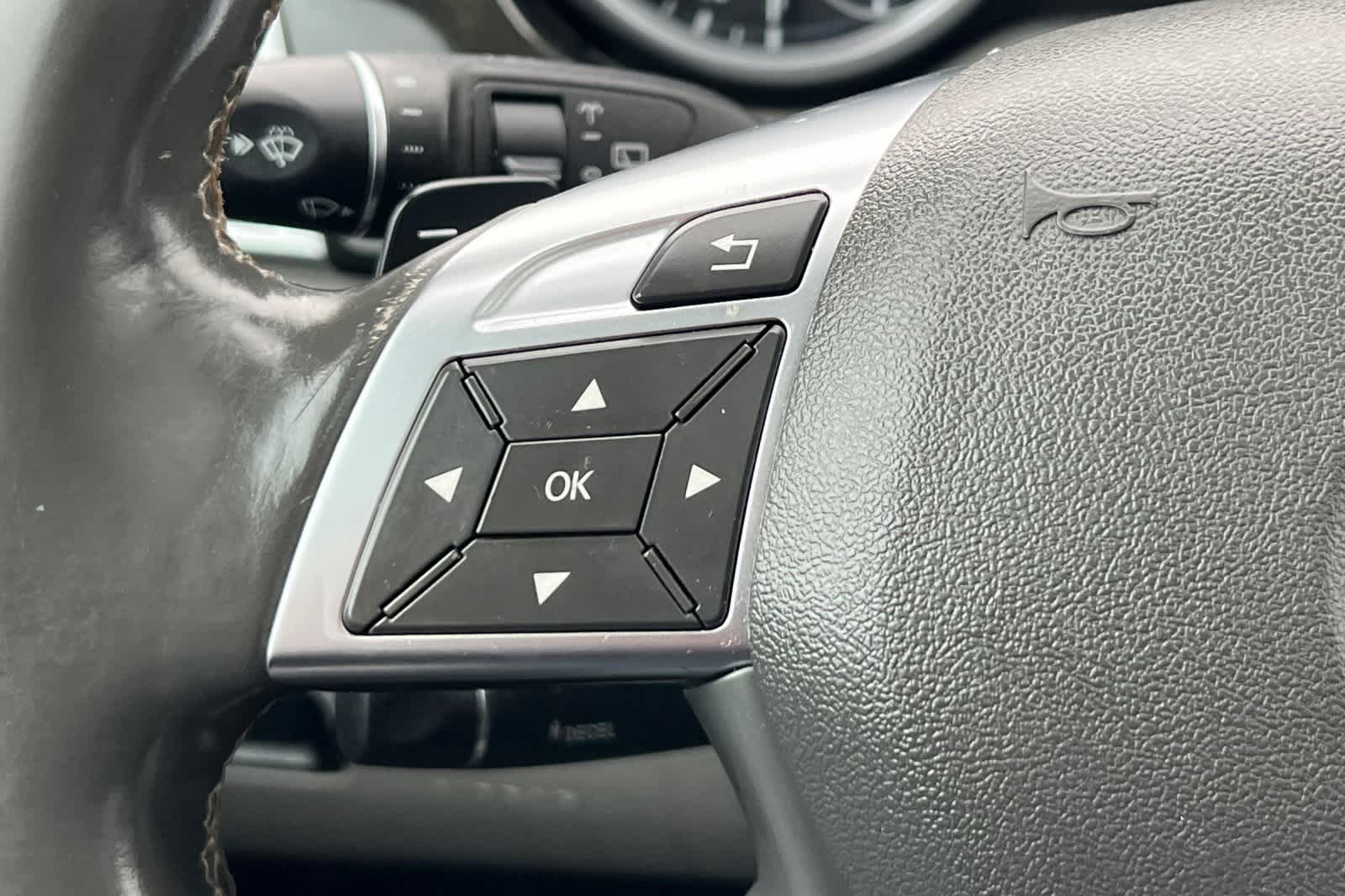 Thumbnail: 2016 Mercedes-Benz GL-Class - 33