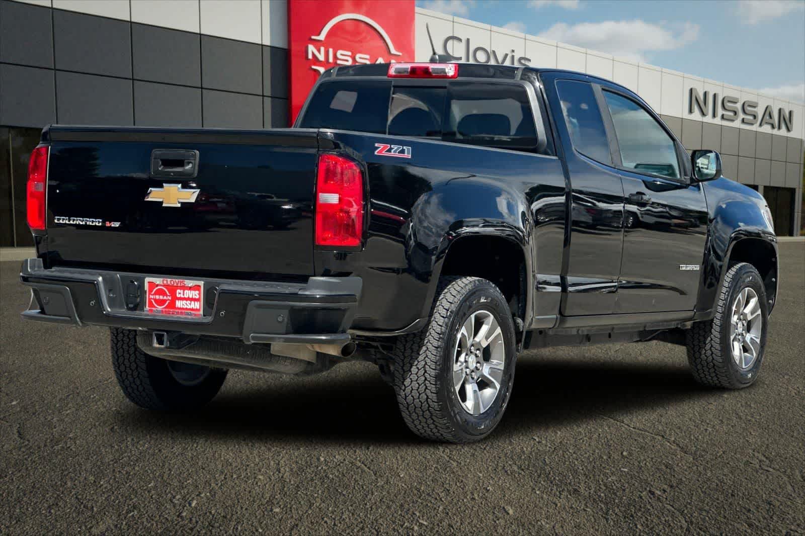 Thumbnail: 2019 Chevrolet Colorado - 3