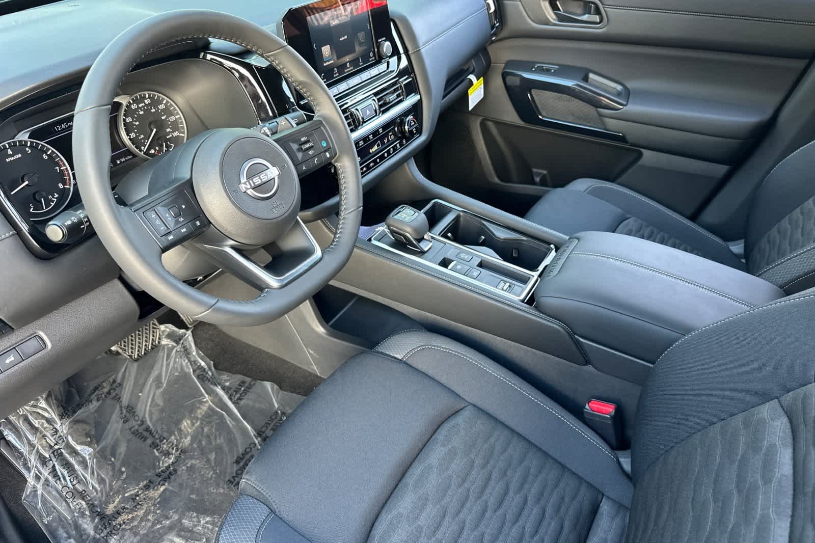 Thumbnail: 2025 Nissan Pathfinder - 12
