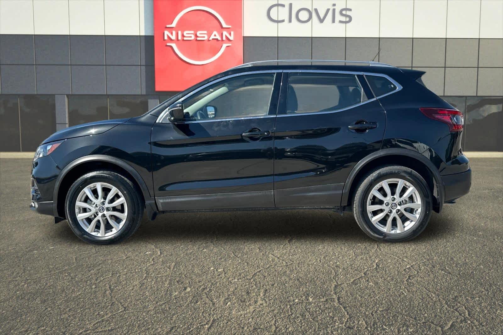 Thumbnail: 2021 Nissan Rogue Sport - 6