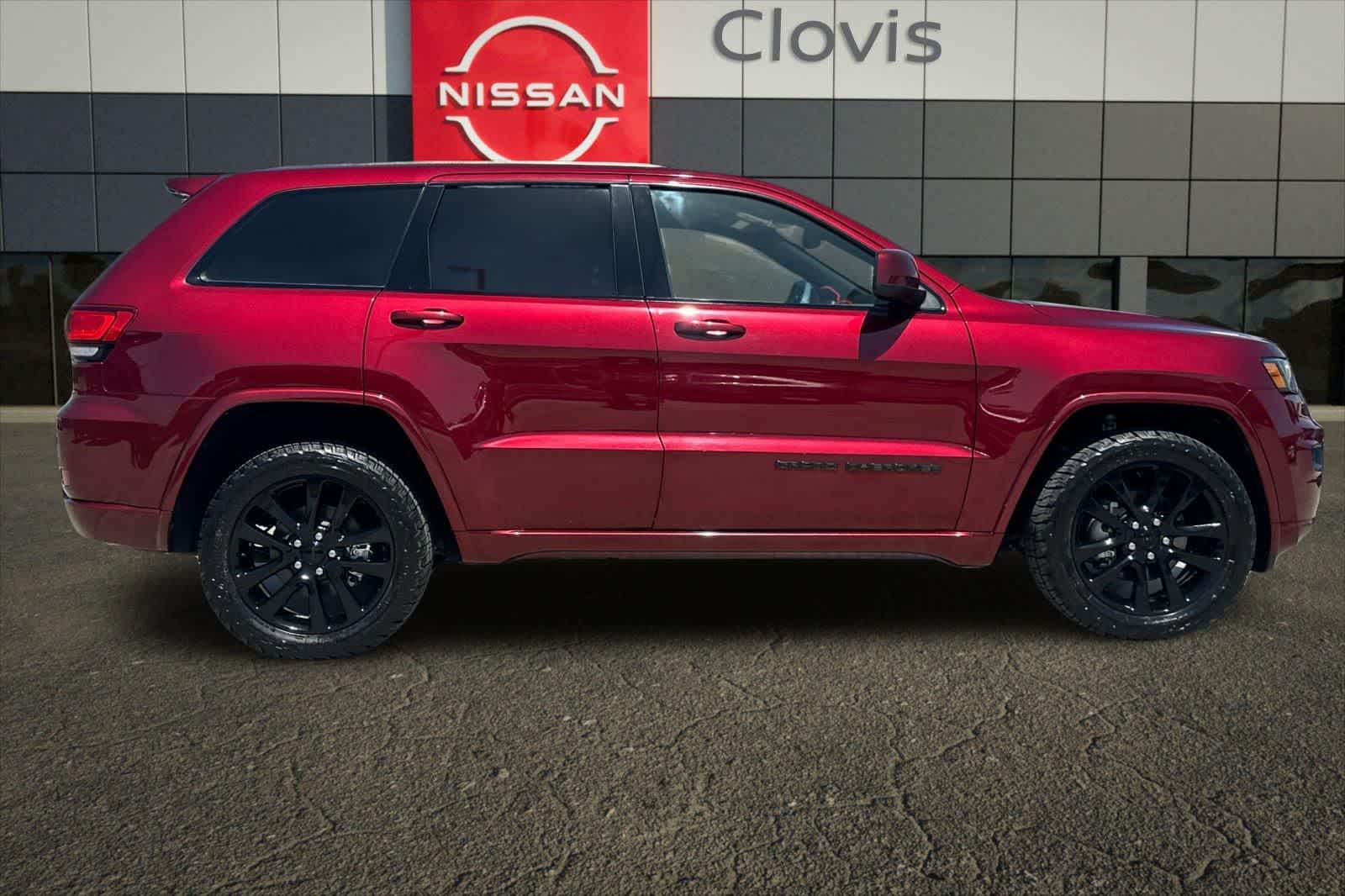 Thumbnail: 2020 Jeep Grand Cherokee - 9
