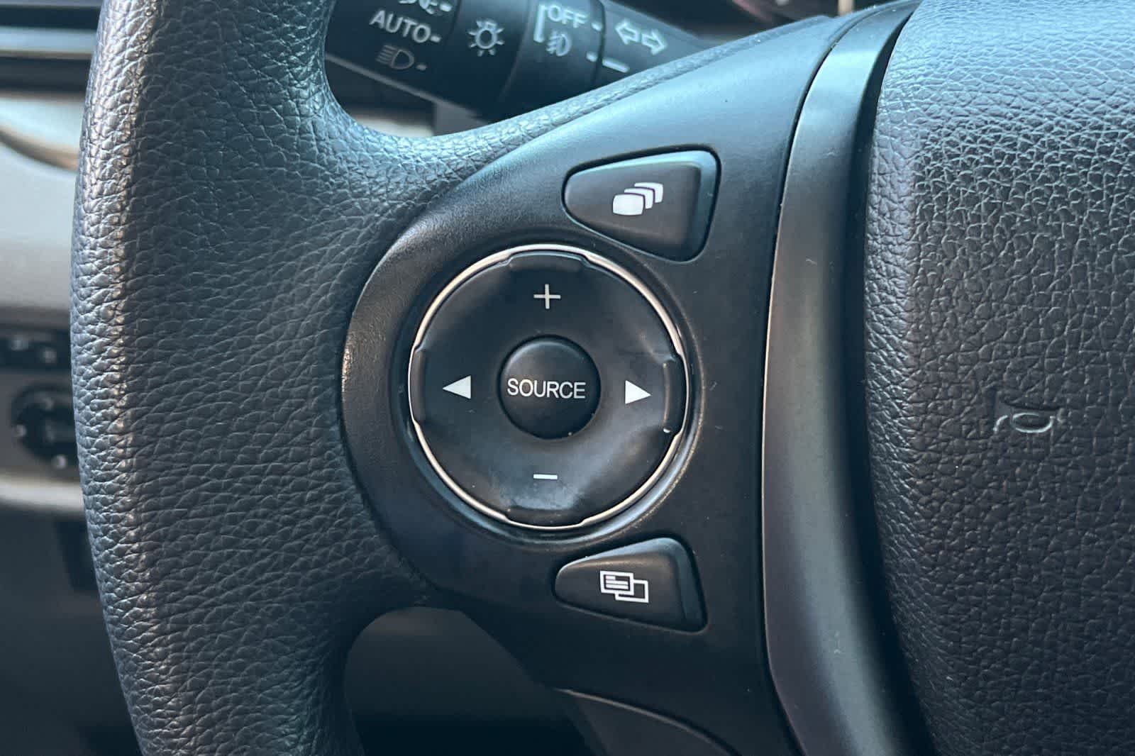 Thumbnail: 2016 Honda Pilot - 32