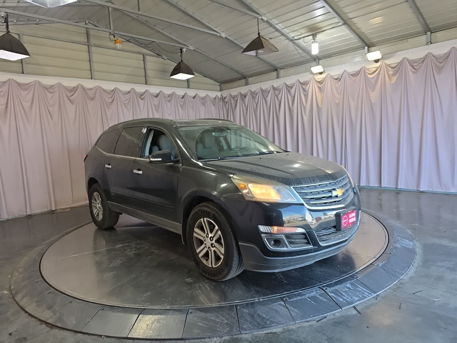 Thumbnail: 2016 Chevrolet Traverse - 4