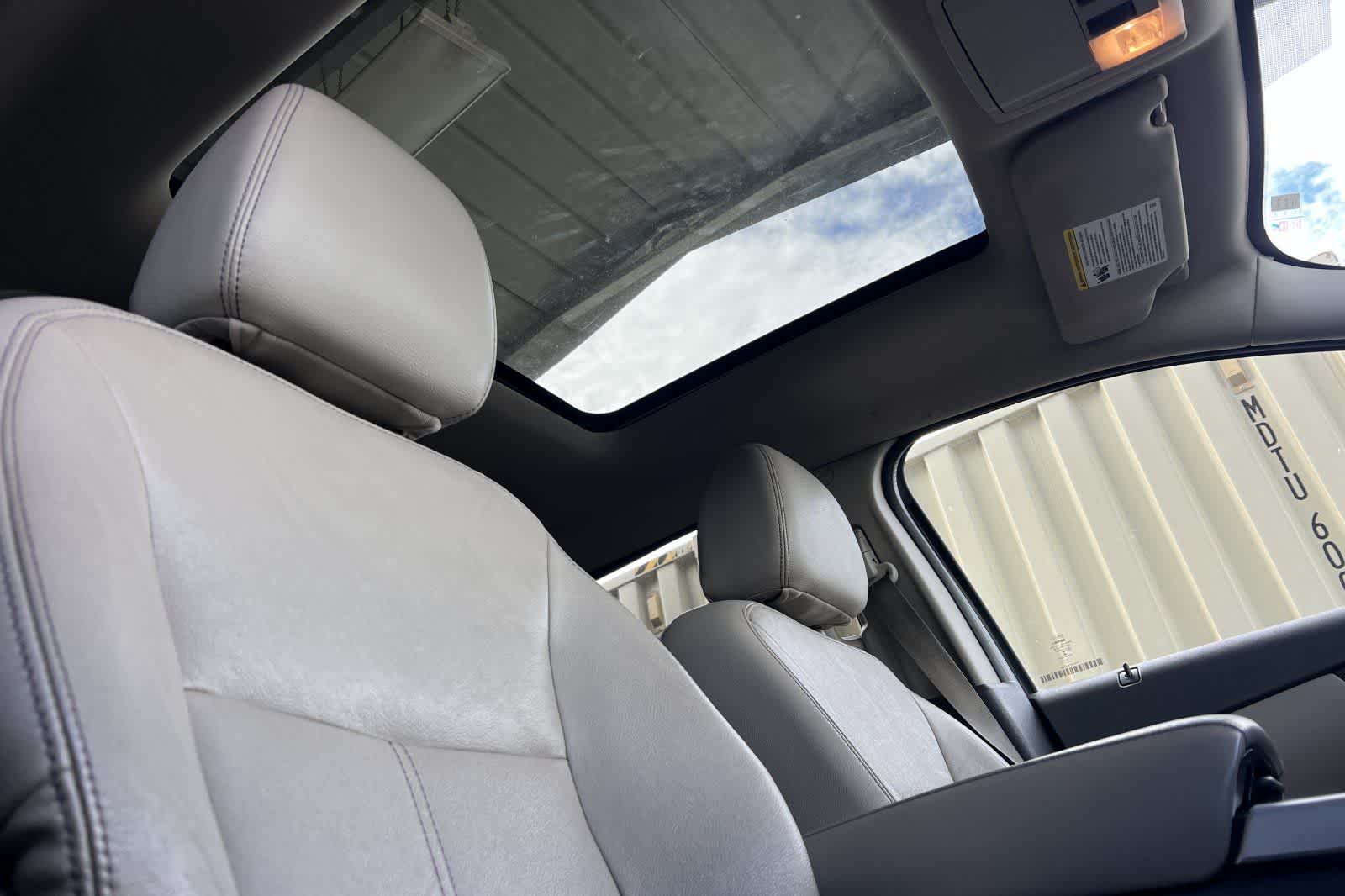 Thumbnail: 2014 Ford Edge - 18
