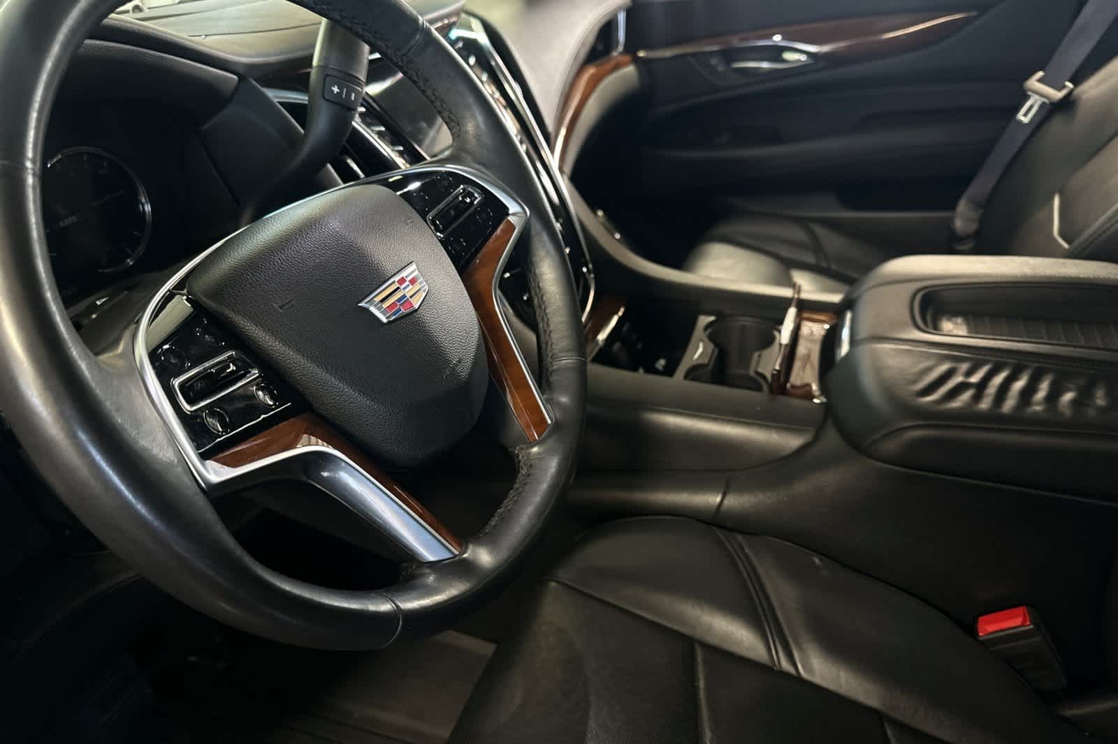 2017 Cadillac Escalade Luxury 14
