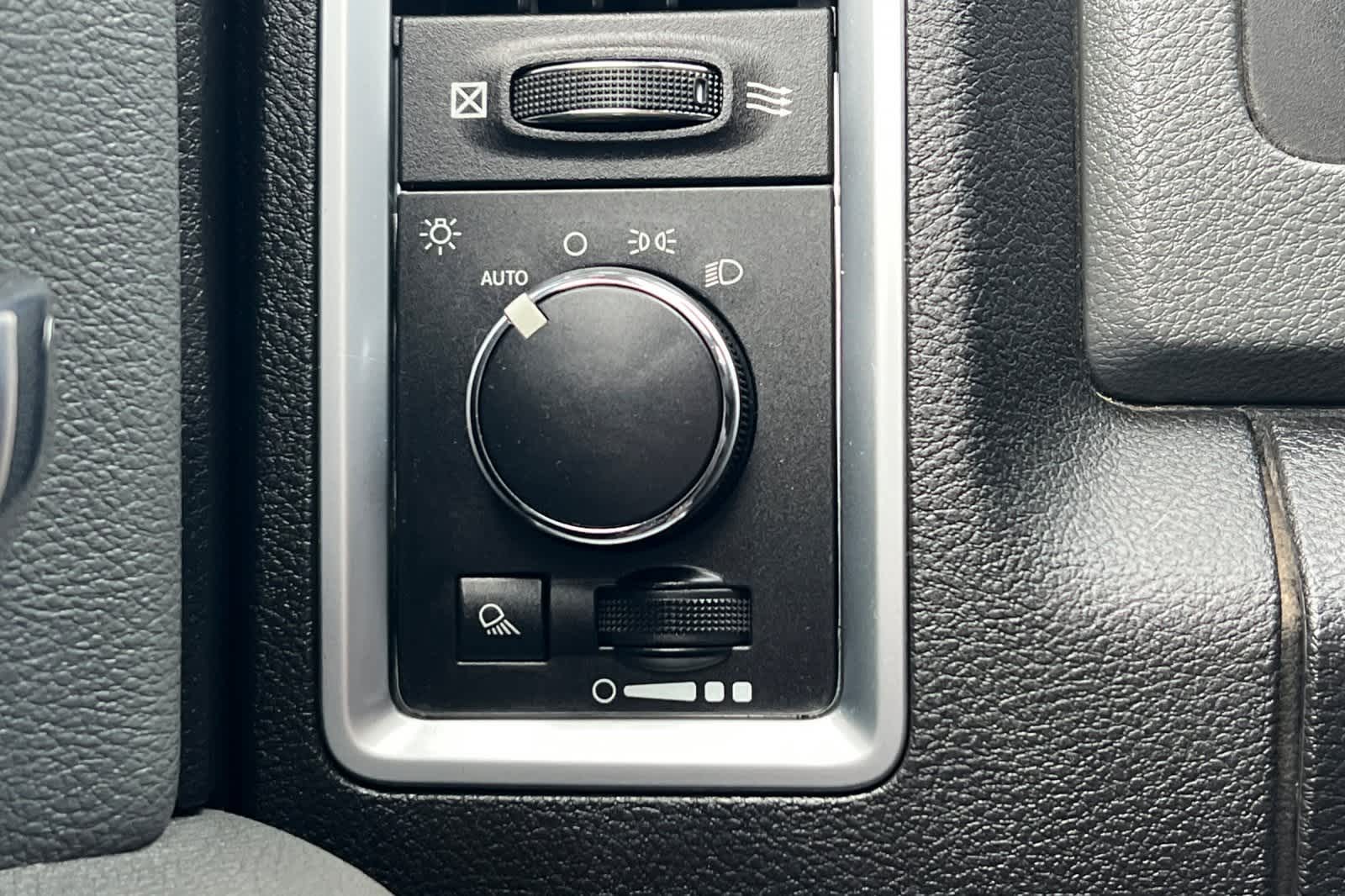 Thumbnail: 2013 RAM 1500 - 29