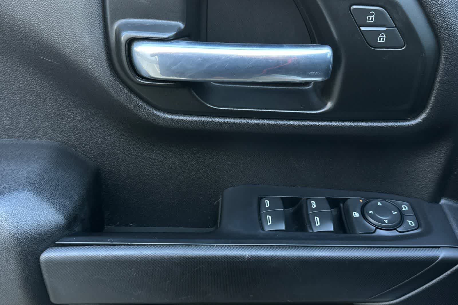 Thumbnail: 2021 Chevrolet Silverado 1500 - 13