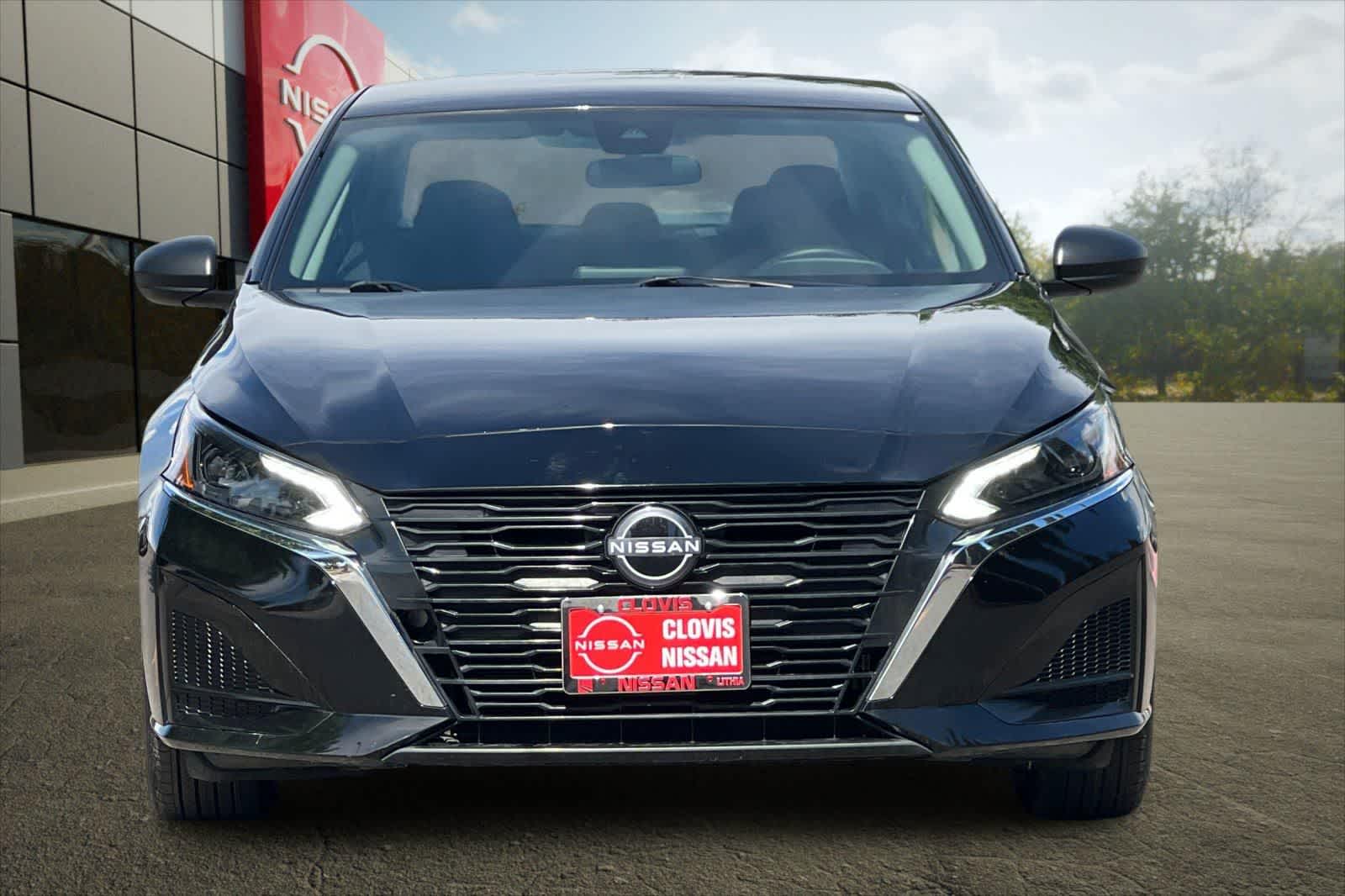 Thumbnail: 2025 Nissan Altima - 11