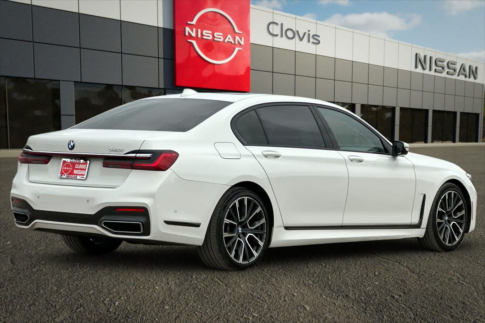 Thumbnail: 2022 BMW 7 Series - 2
