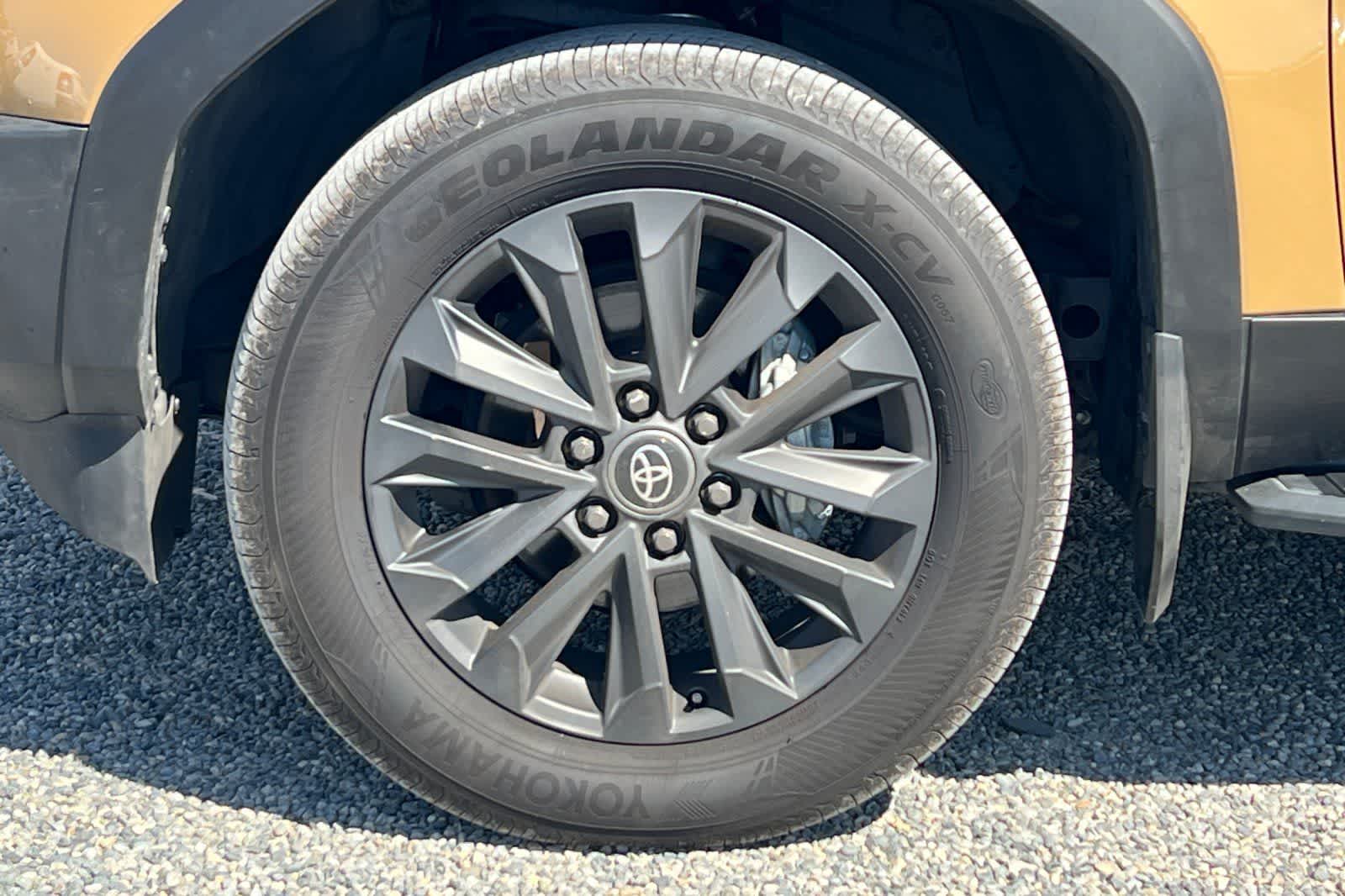 Thumbnail: 2025 Toyota Land Cruiser - 36