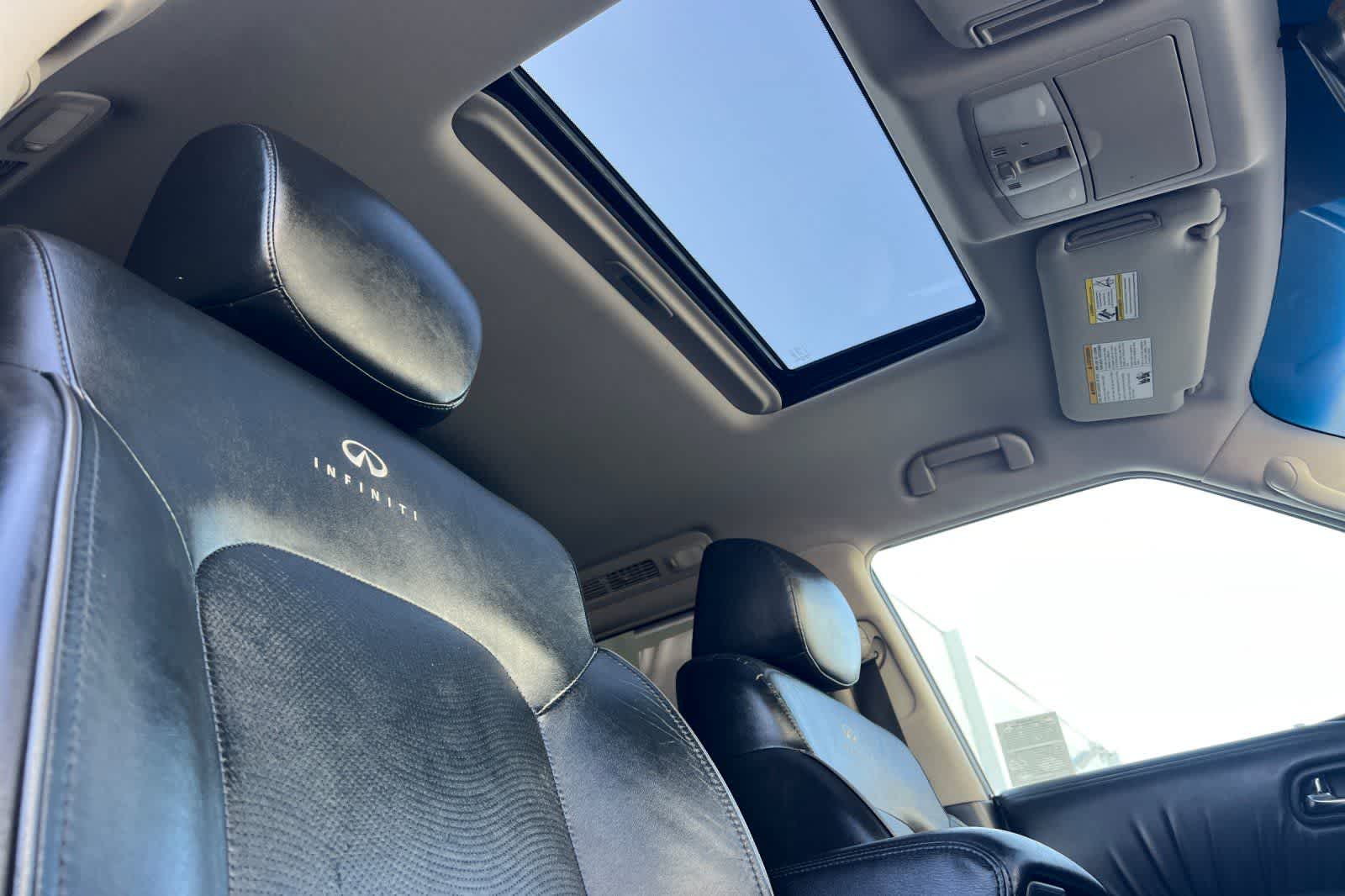 Thumbnail: 2012 INFINITI QX56 - 22