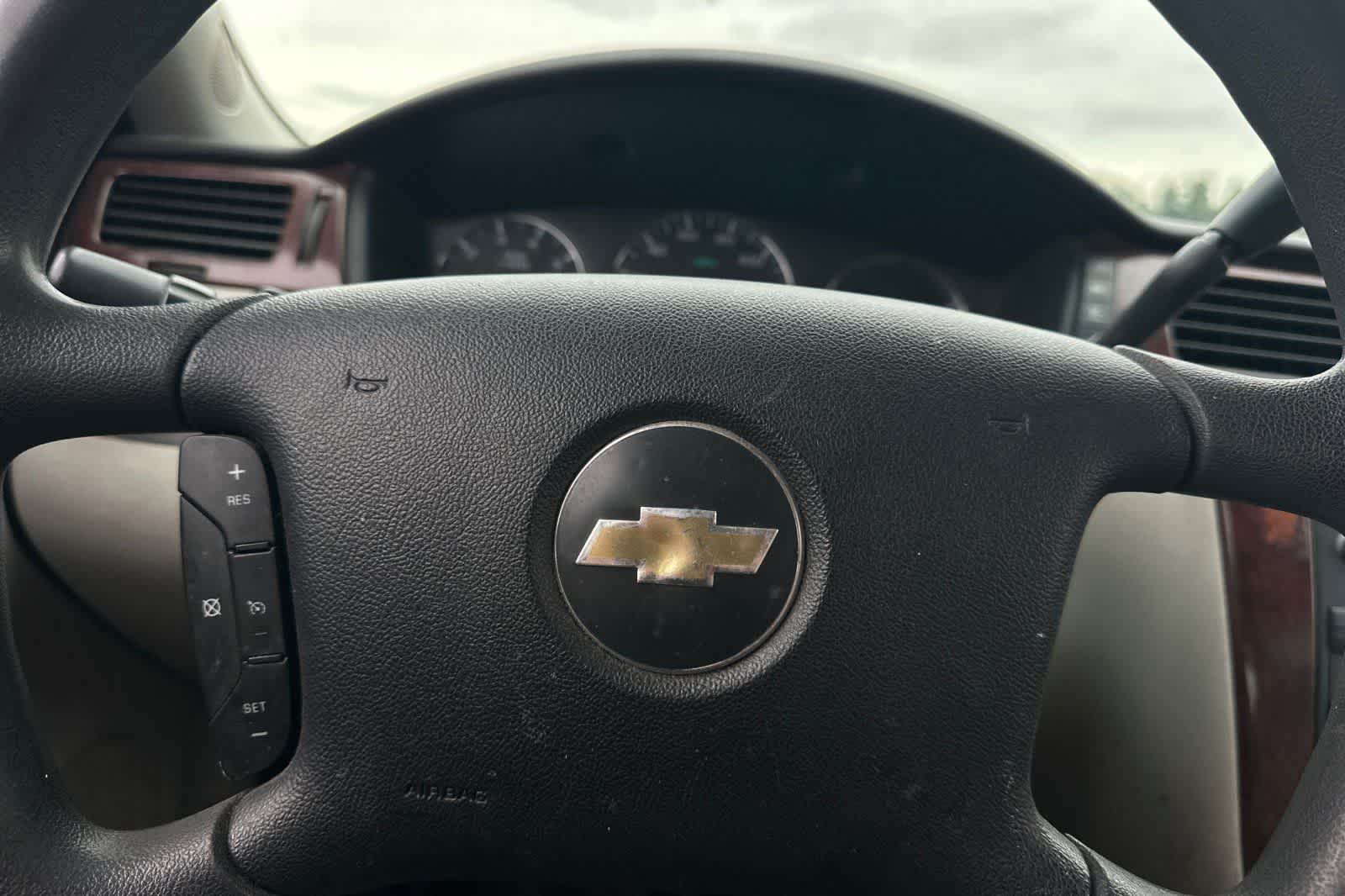 Thumbnail: 2006 Chevrolet Impala - 22