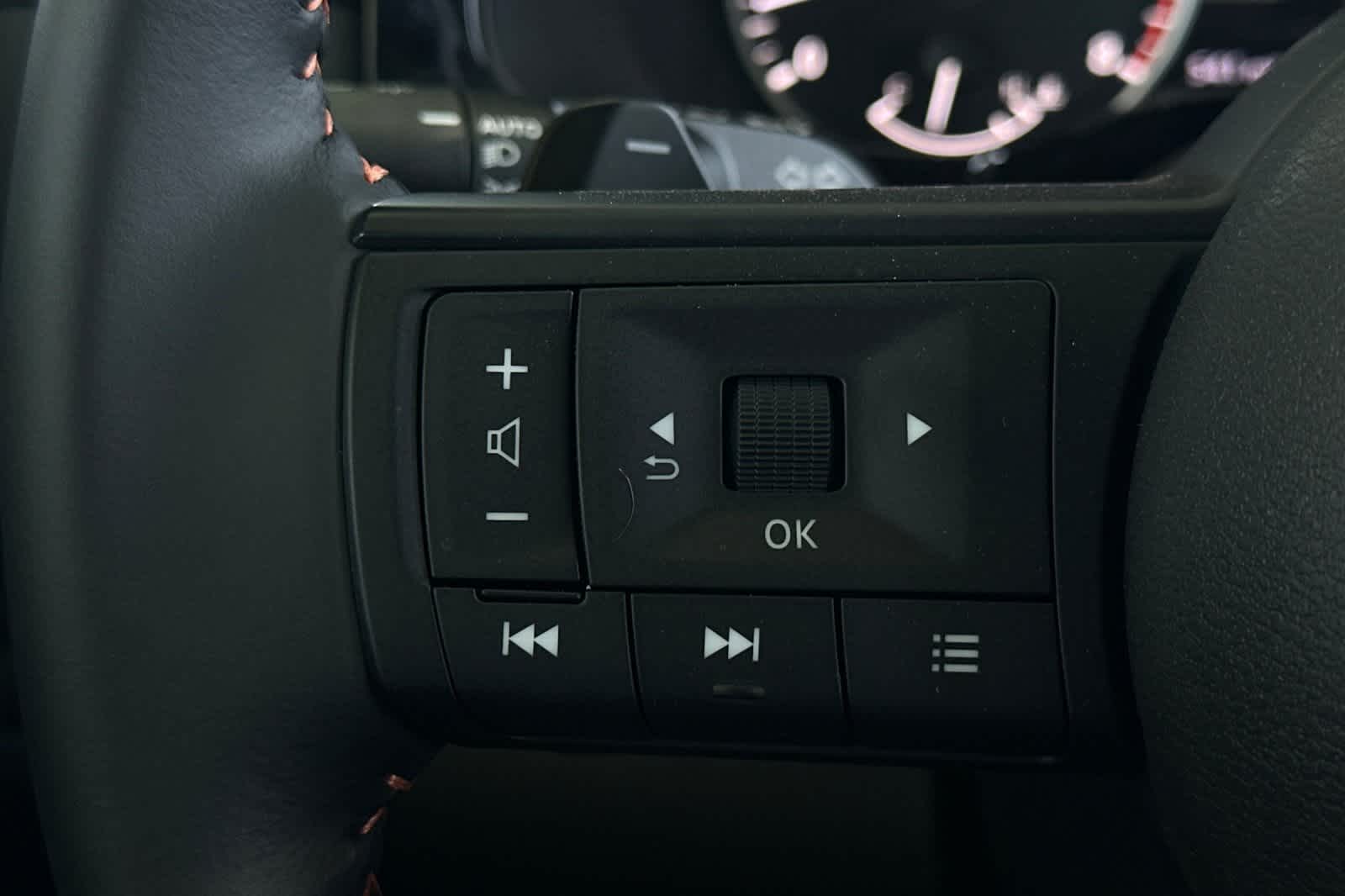 Thumbnail: 2025 Nissan Pathfinder - 30