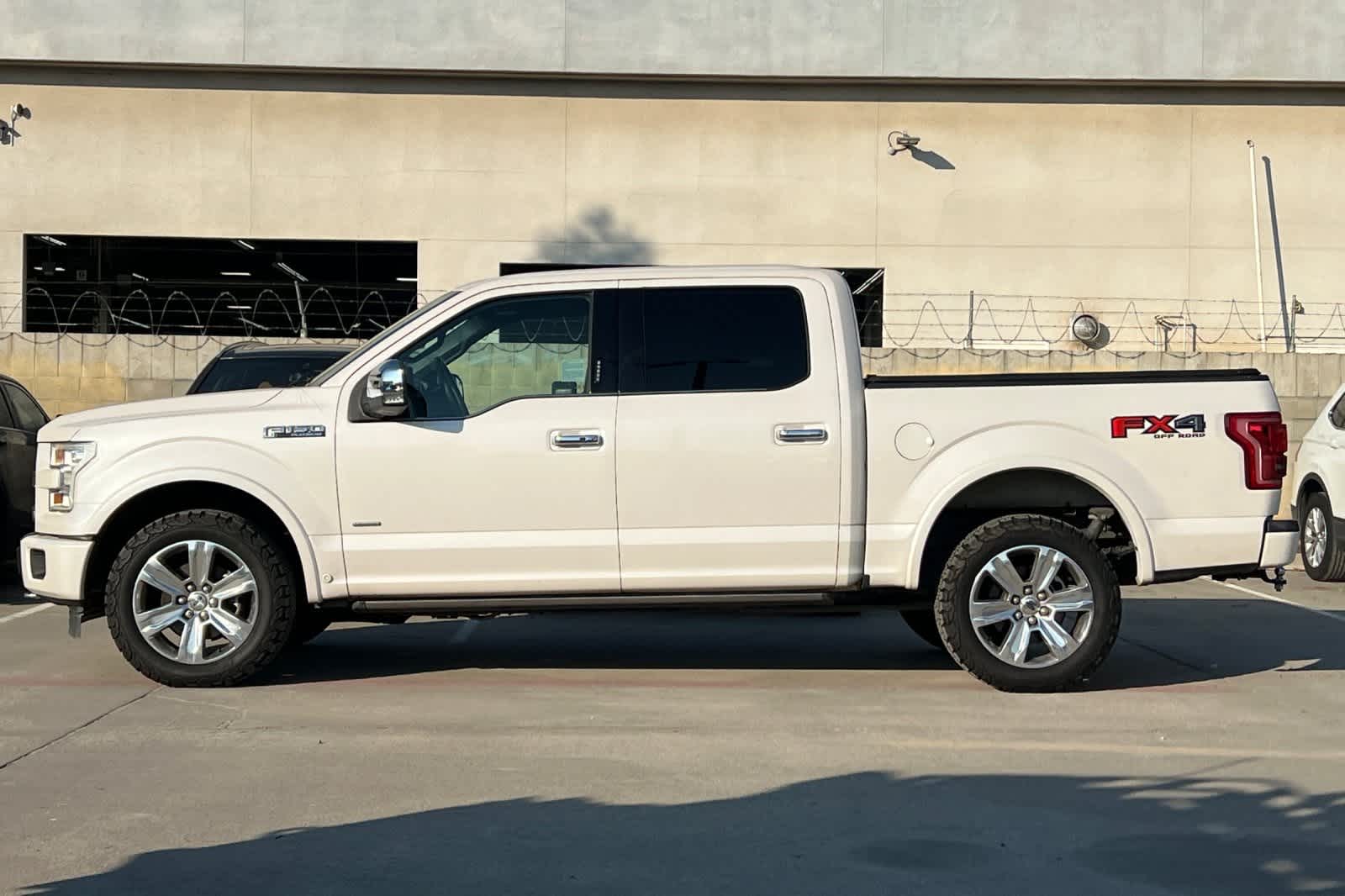 Thumbnail: 2017 Ford F-150 - 6