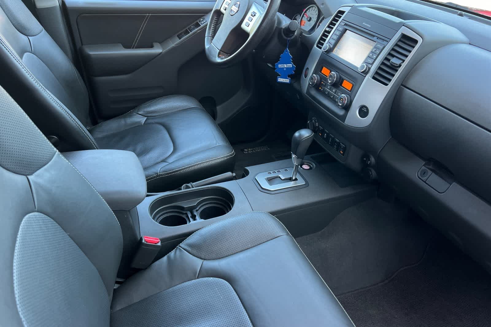 Thumbnail: 2021 Nissan Frontier - 17