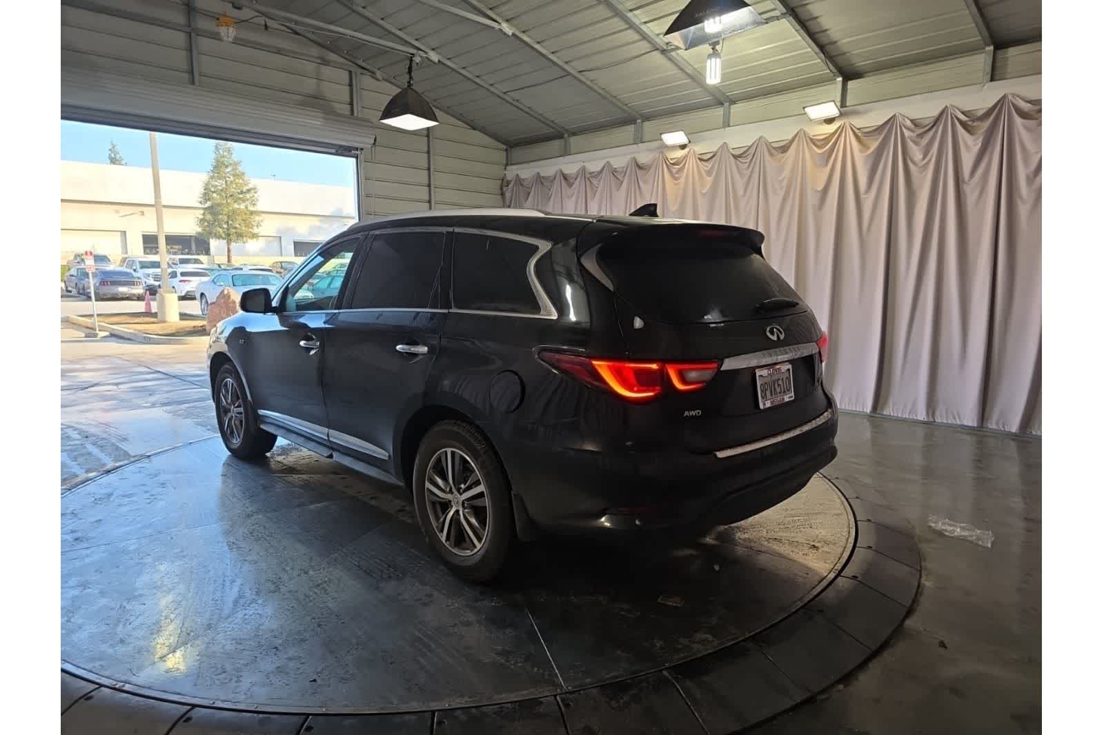 Thumbnail: 2020 INFINITI QX60 - 8