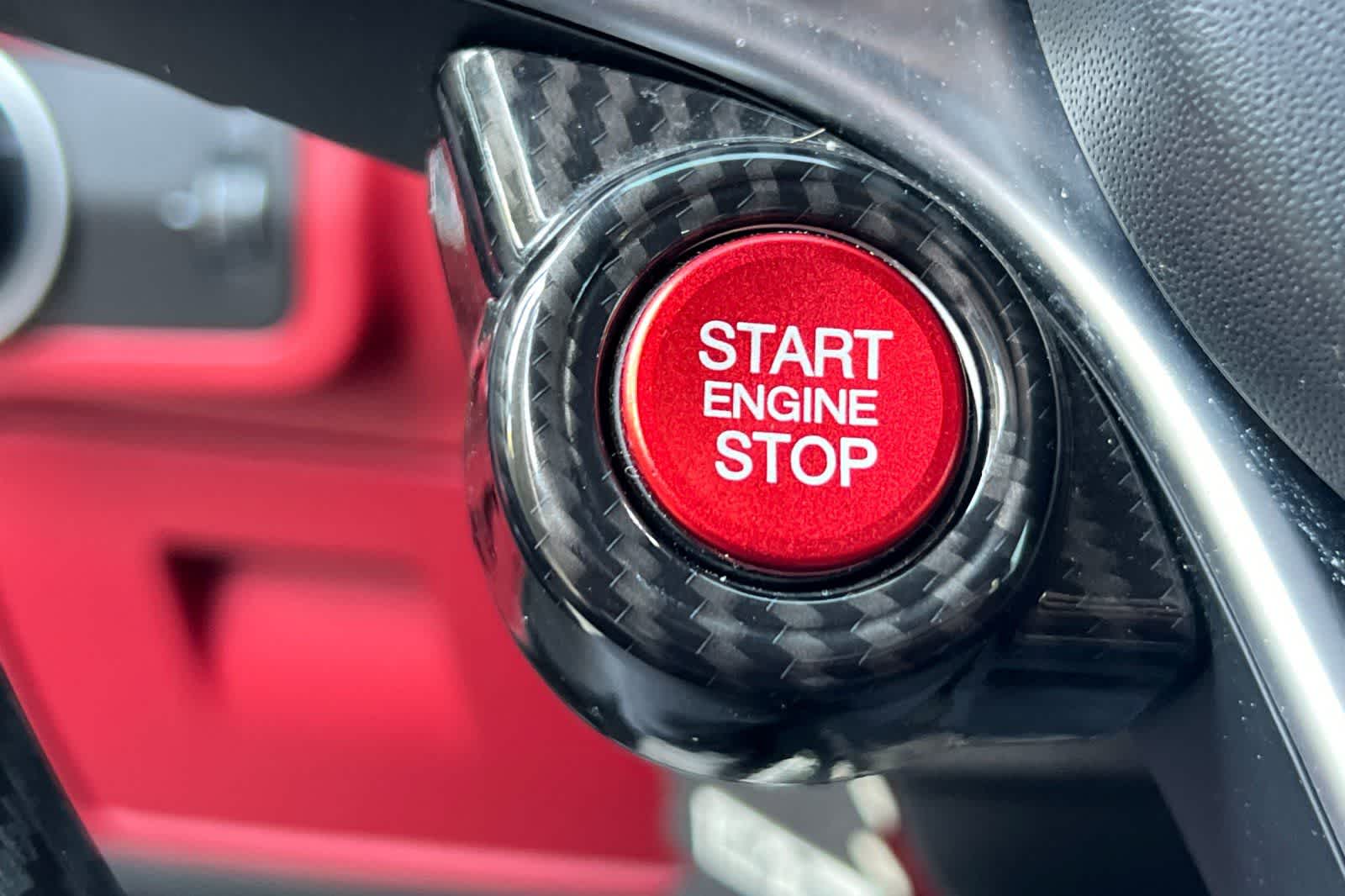 Thumbnail: 2018 Alfa Romeo Stelvio - 25