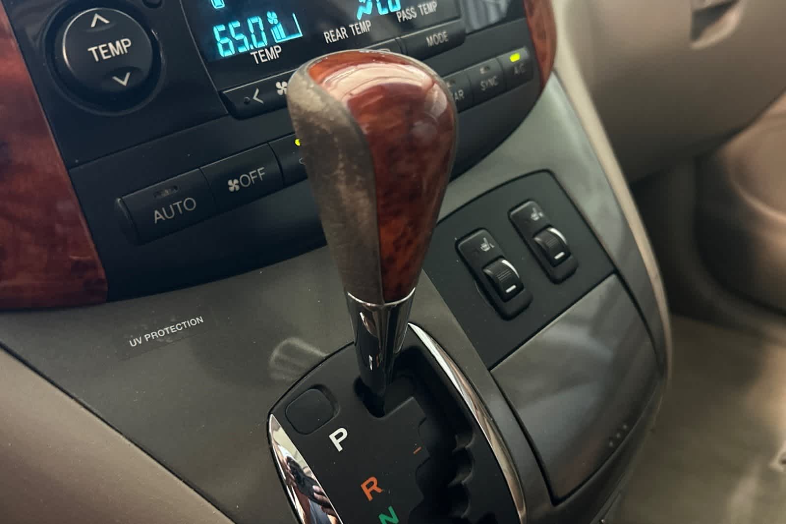 Thumbnail: 2007 Toyota Sienna - 24