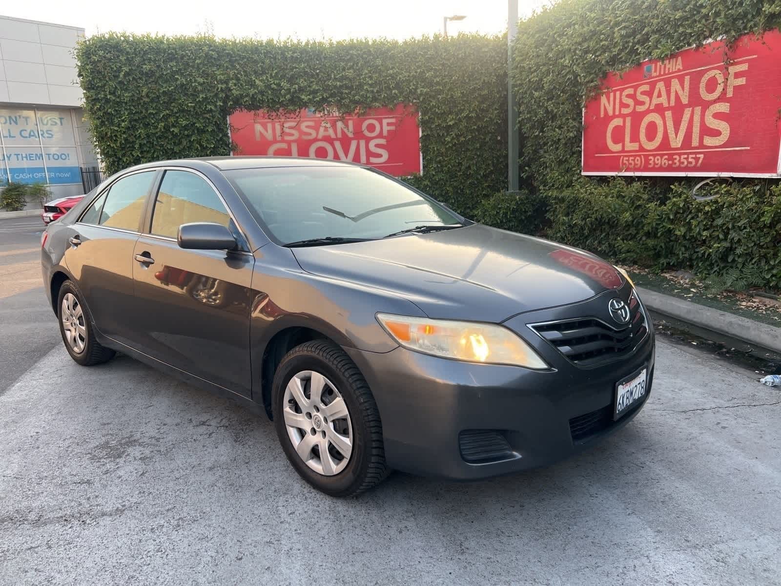 2010 Toyota Camry LE 7