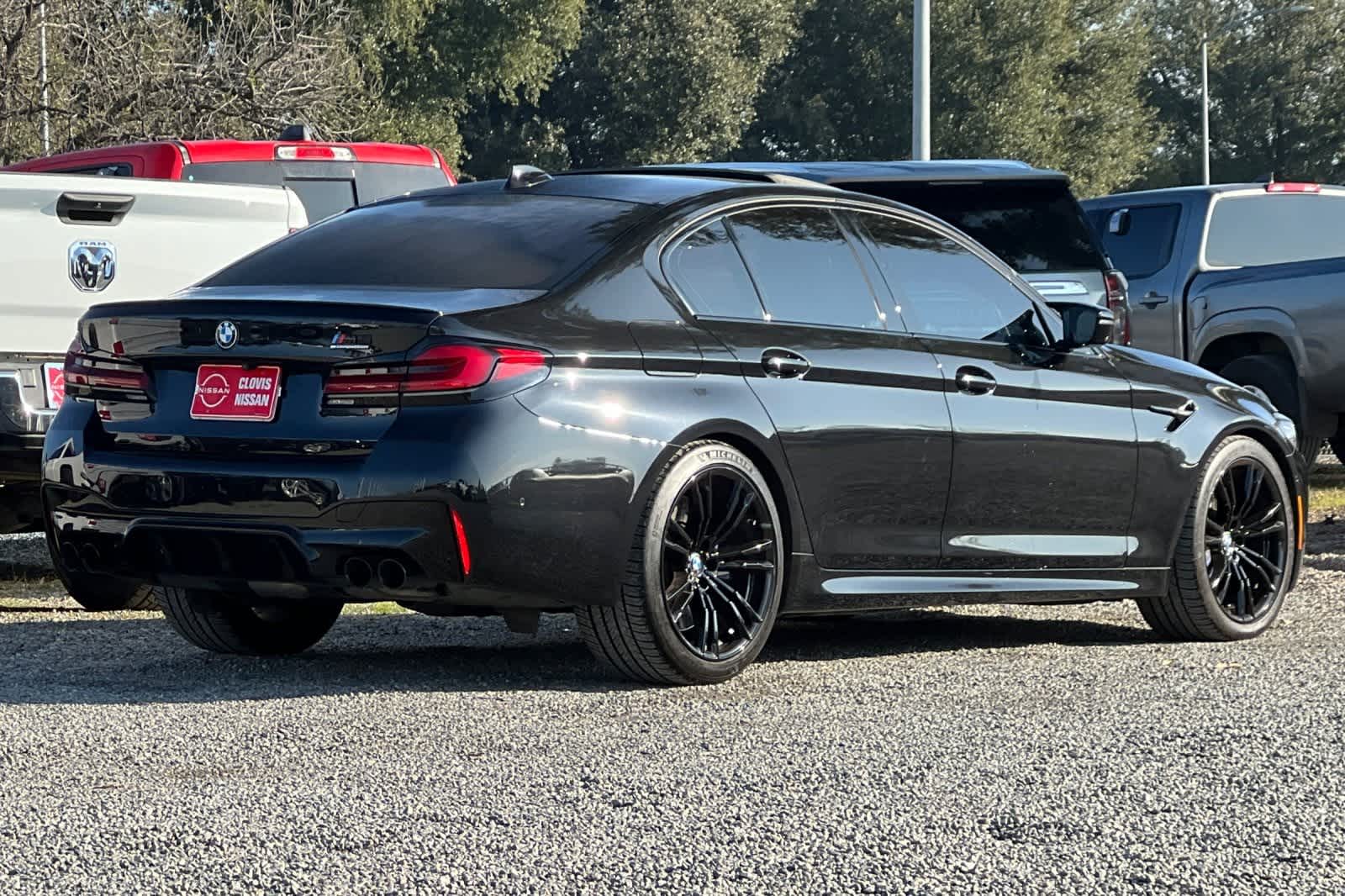 Thumbnail: 2021 BMW M5 - 3