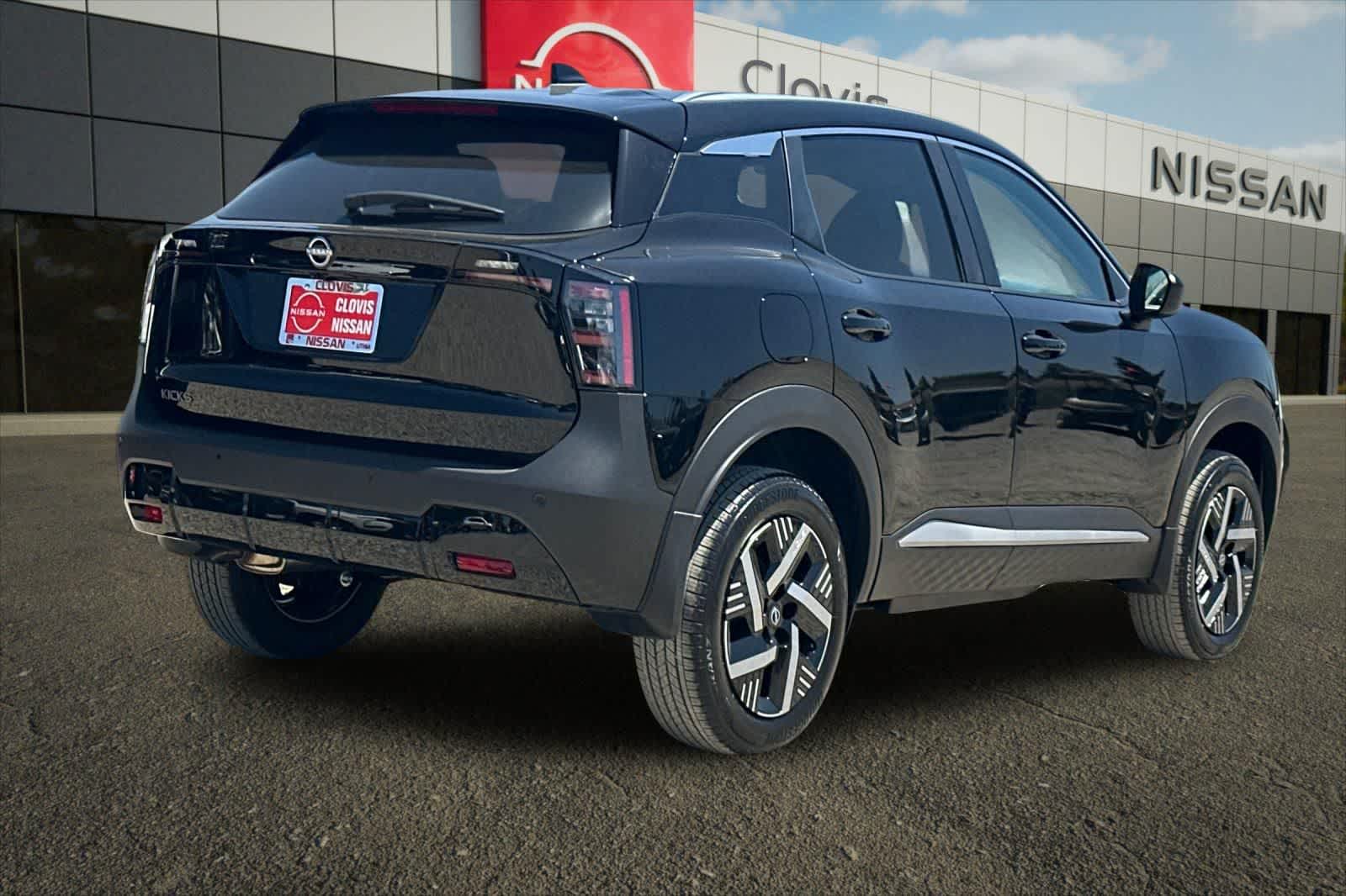 Thumbnail: 2026 Nissan Kicks - 3