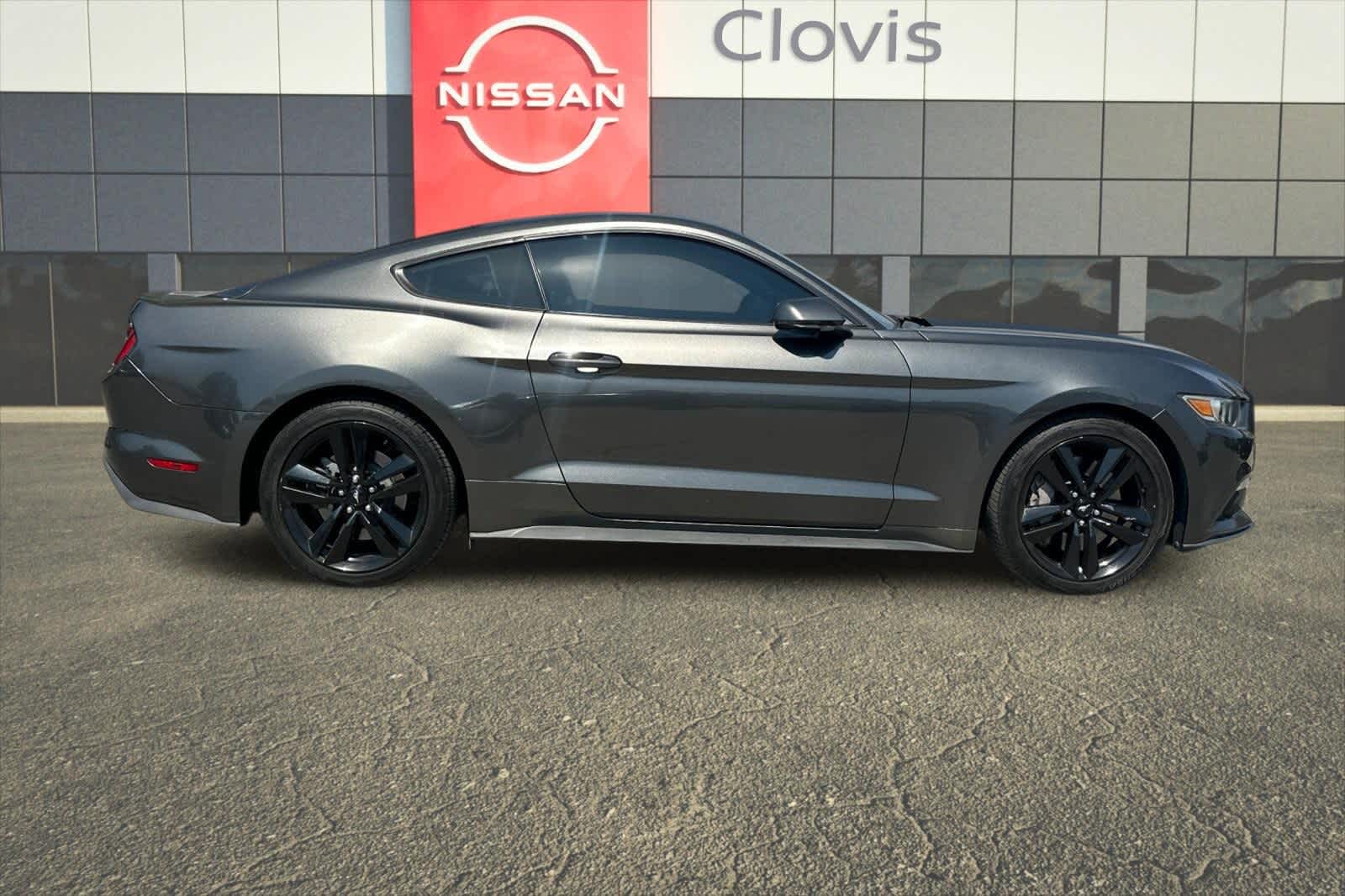 Thumbnail: 2017 Ford Mustang - 9