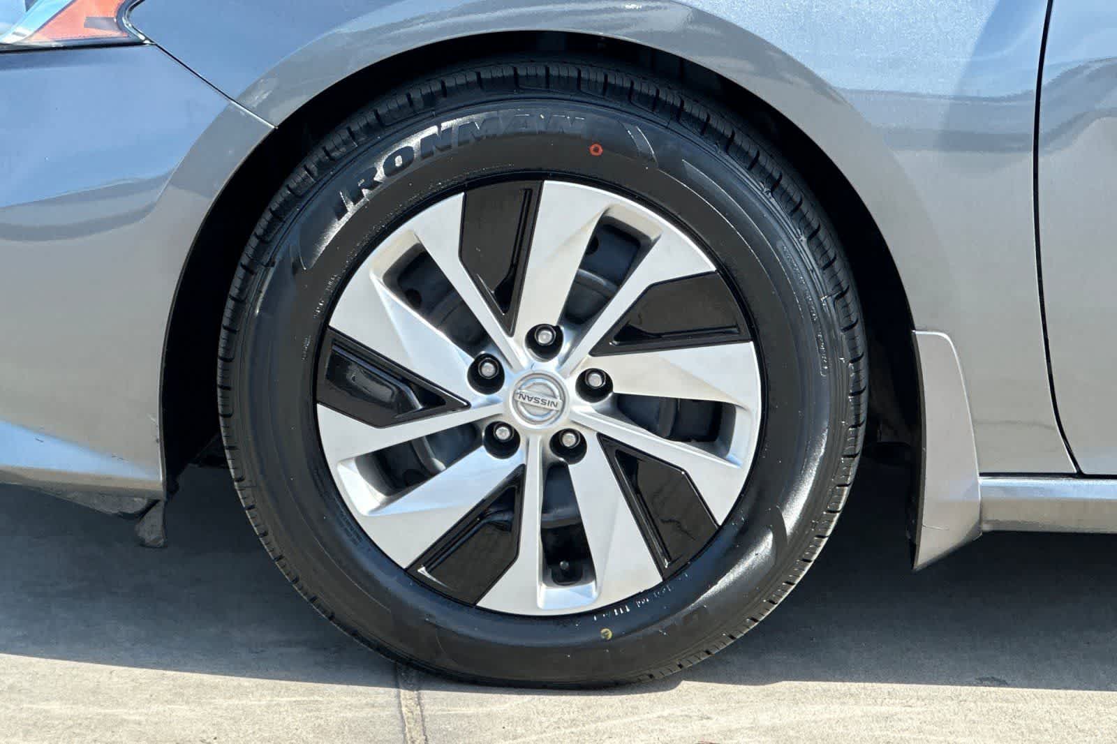 Thumbnail: 2019 Nissan Altima - 34