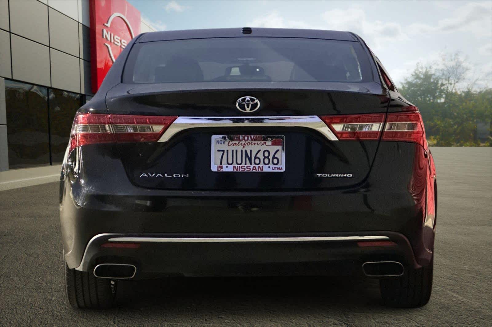 Thumbnail: 2016 Toyota Avalon - 8