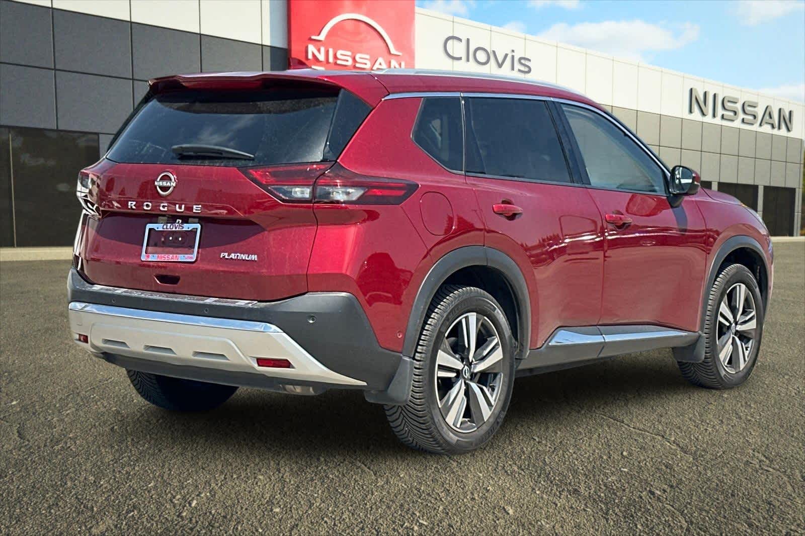 Thumbnail: 2022 Nissan Rogue - 3