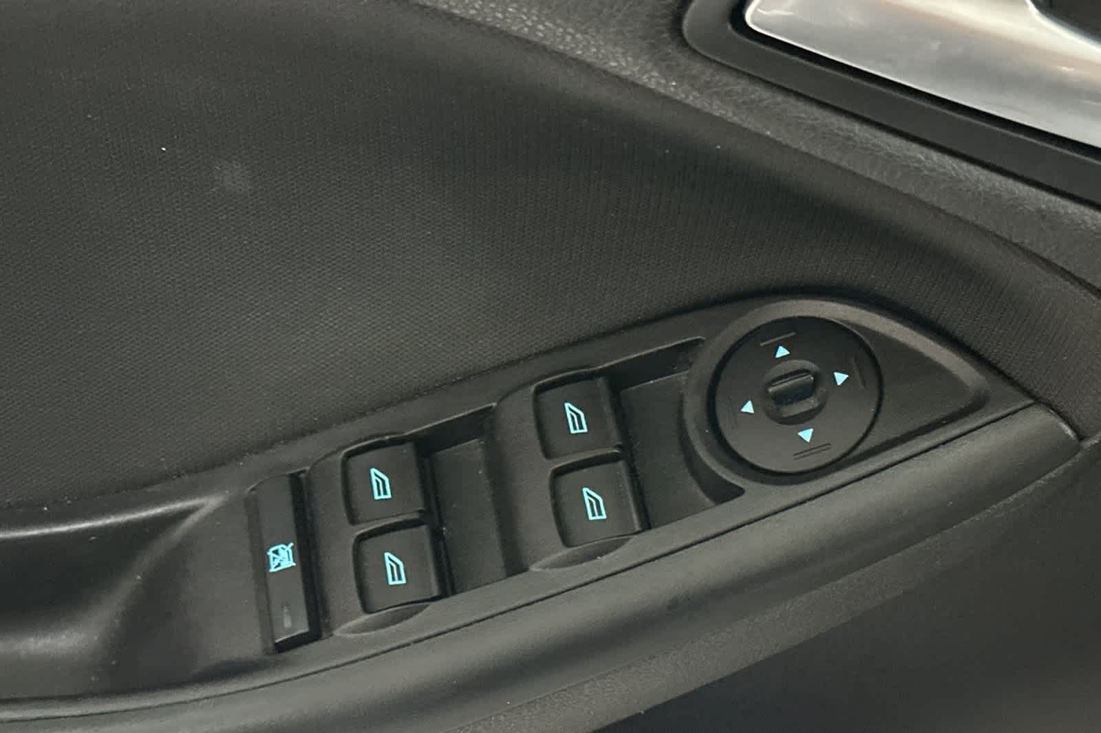 Thumbnail: 2017 Ford Focus - 13