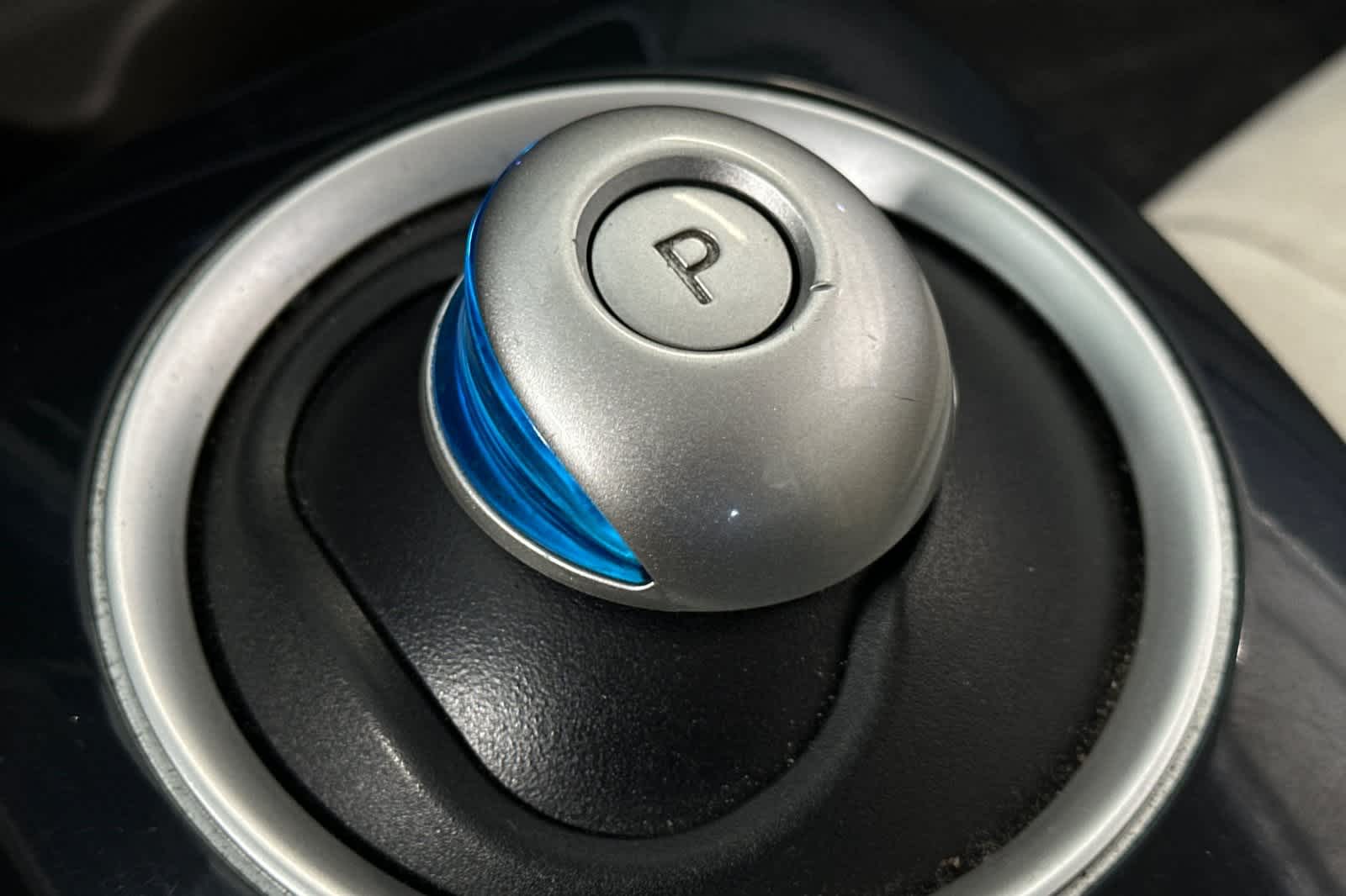 Thumbnail: 2011 Nissan Leaf - 24