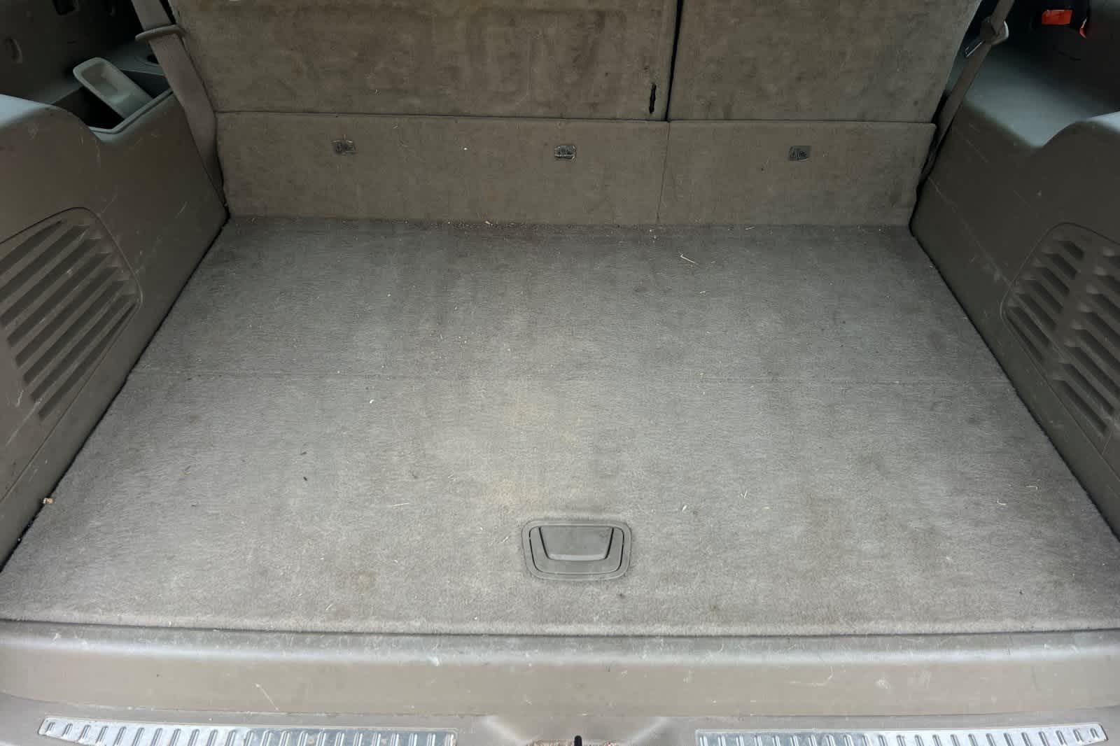 Thumbnail: 2016 Chevrolet Suburban - 19