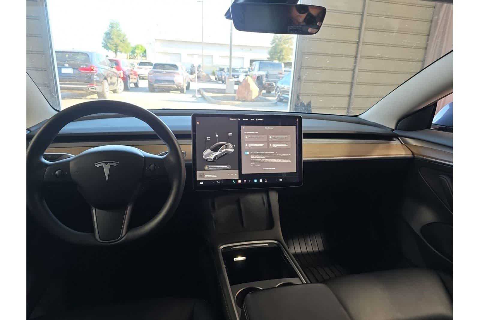 Thumbnail: 2023 Tesla Model 3 - 16